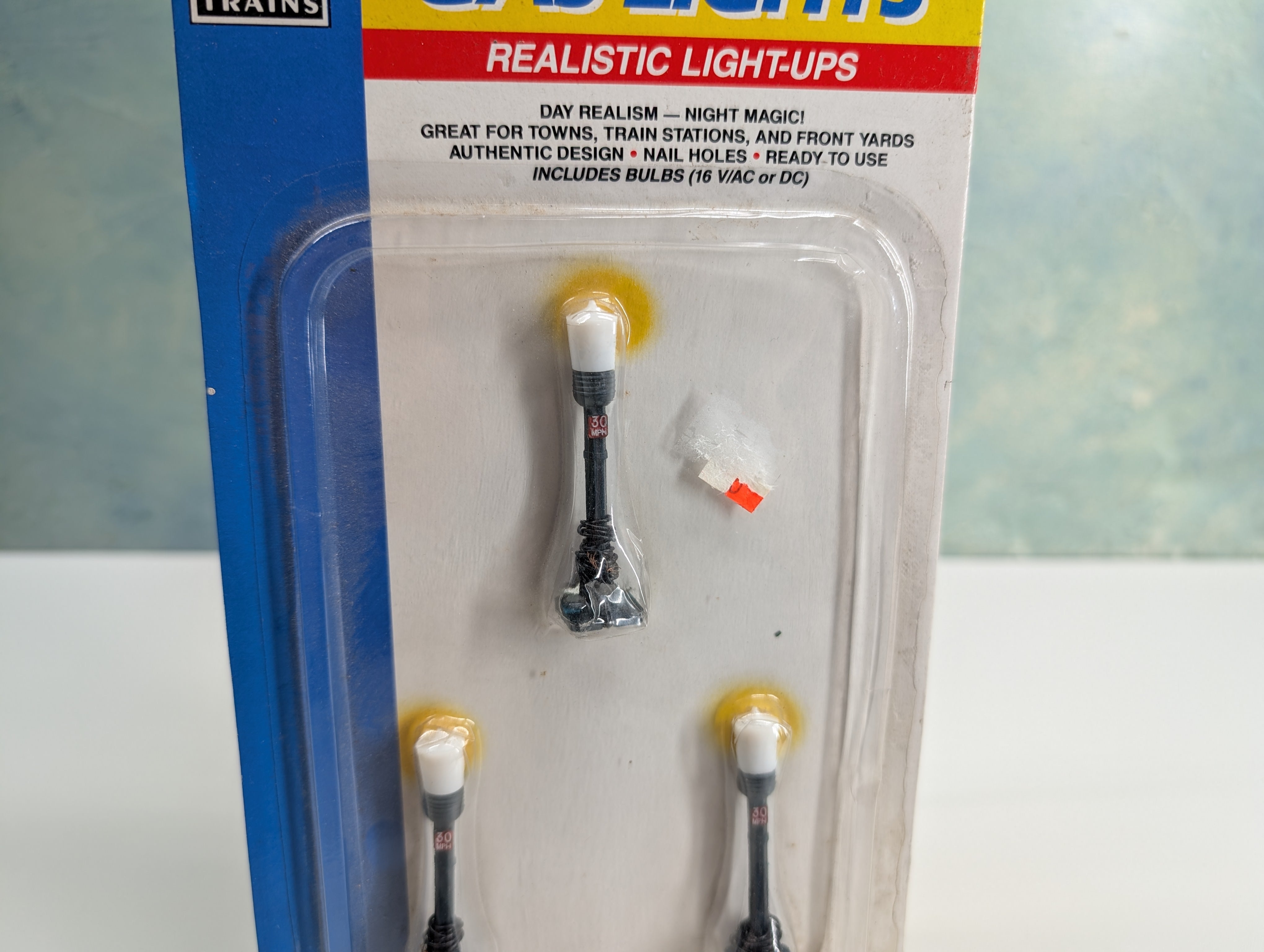 Life-Like 1505 HO Scale Pole Lights (3 pcs)