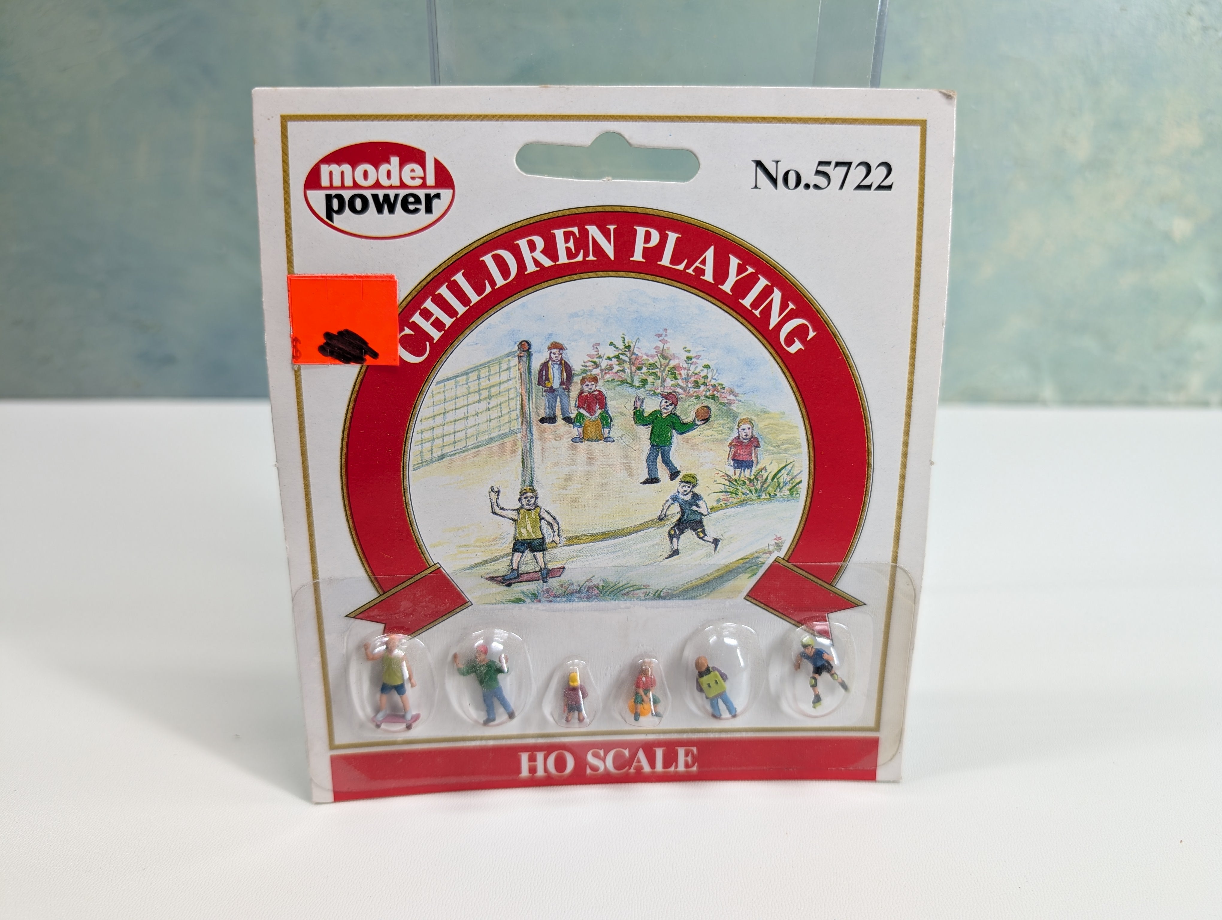 Model Power 5722 HO Scale Children Playing (6 pcs)