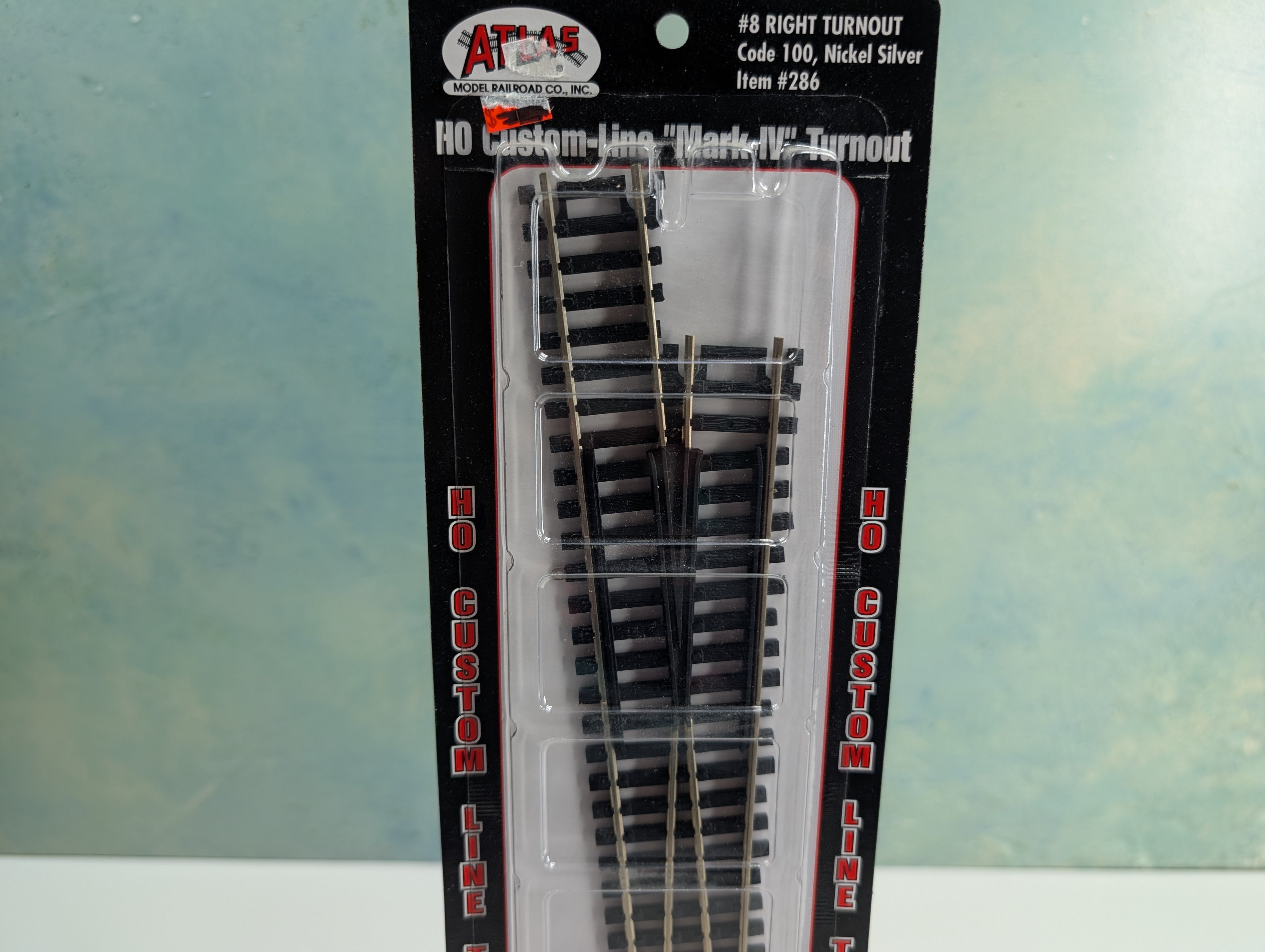 Atlas 286 HO Scale Right Turnout Custom-Line, Code 100 Nickel Silver, Mark IV