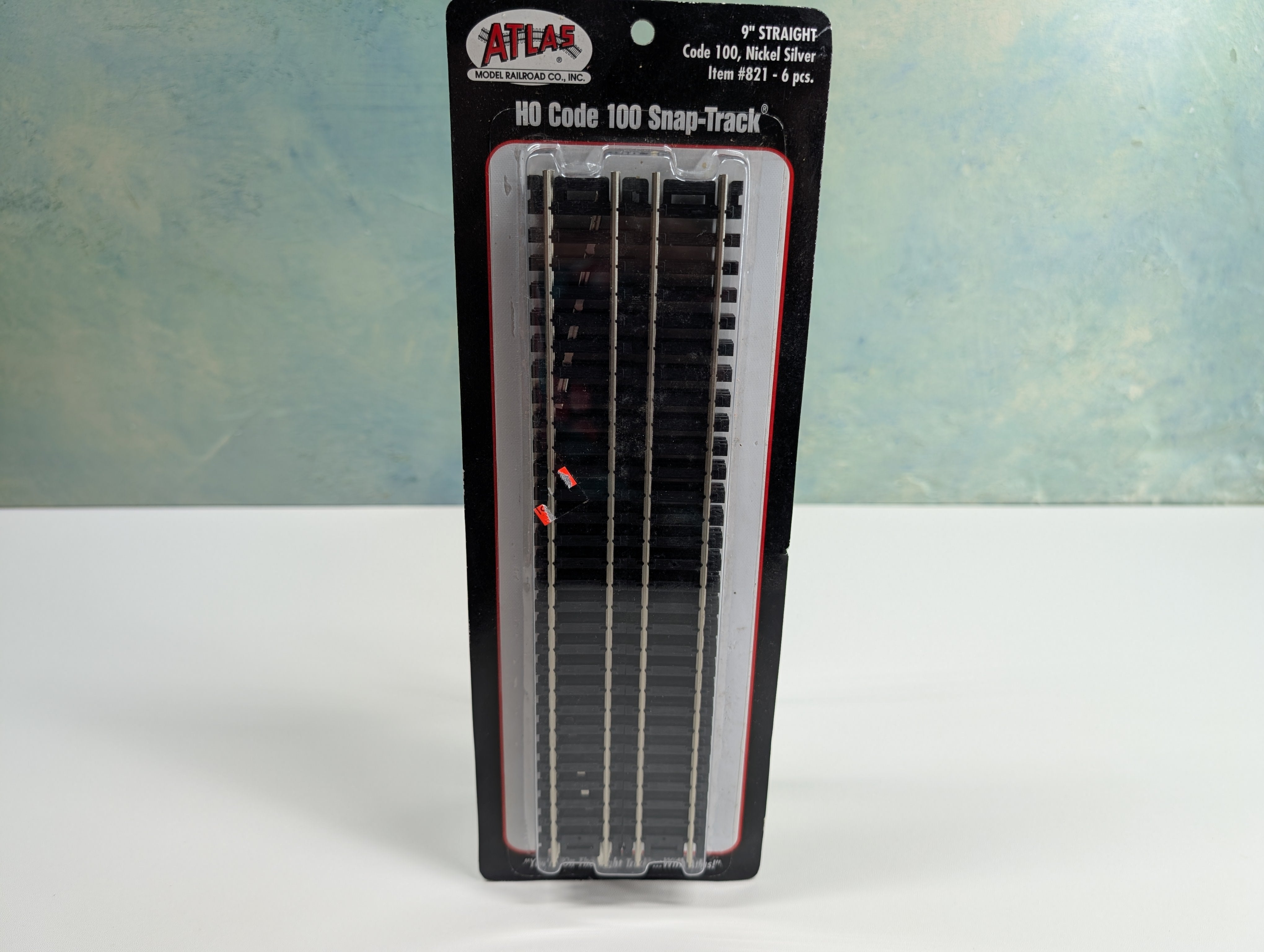 Atlas 821 HO Scale 9" Straight Track, Code 100 Nickel Silver Snap-Track (6 pcs)