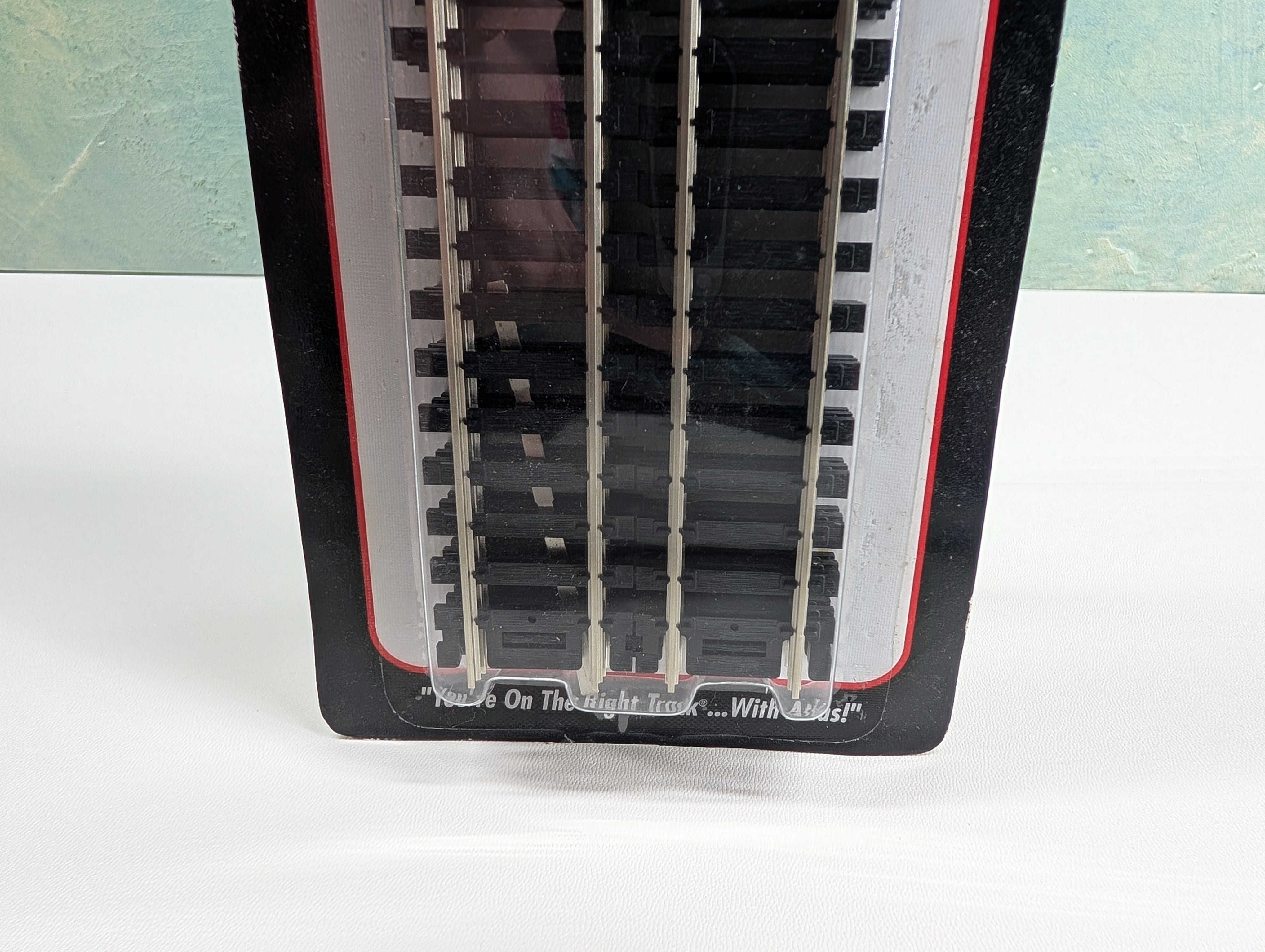 Atlas 821 HO Scale 9" Straight Track, Code 100 Nickel Silver Snap-Track (6 pcs)