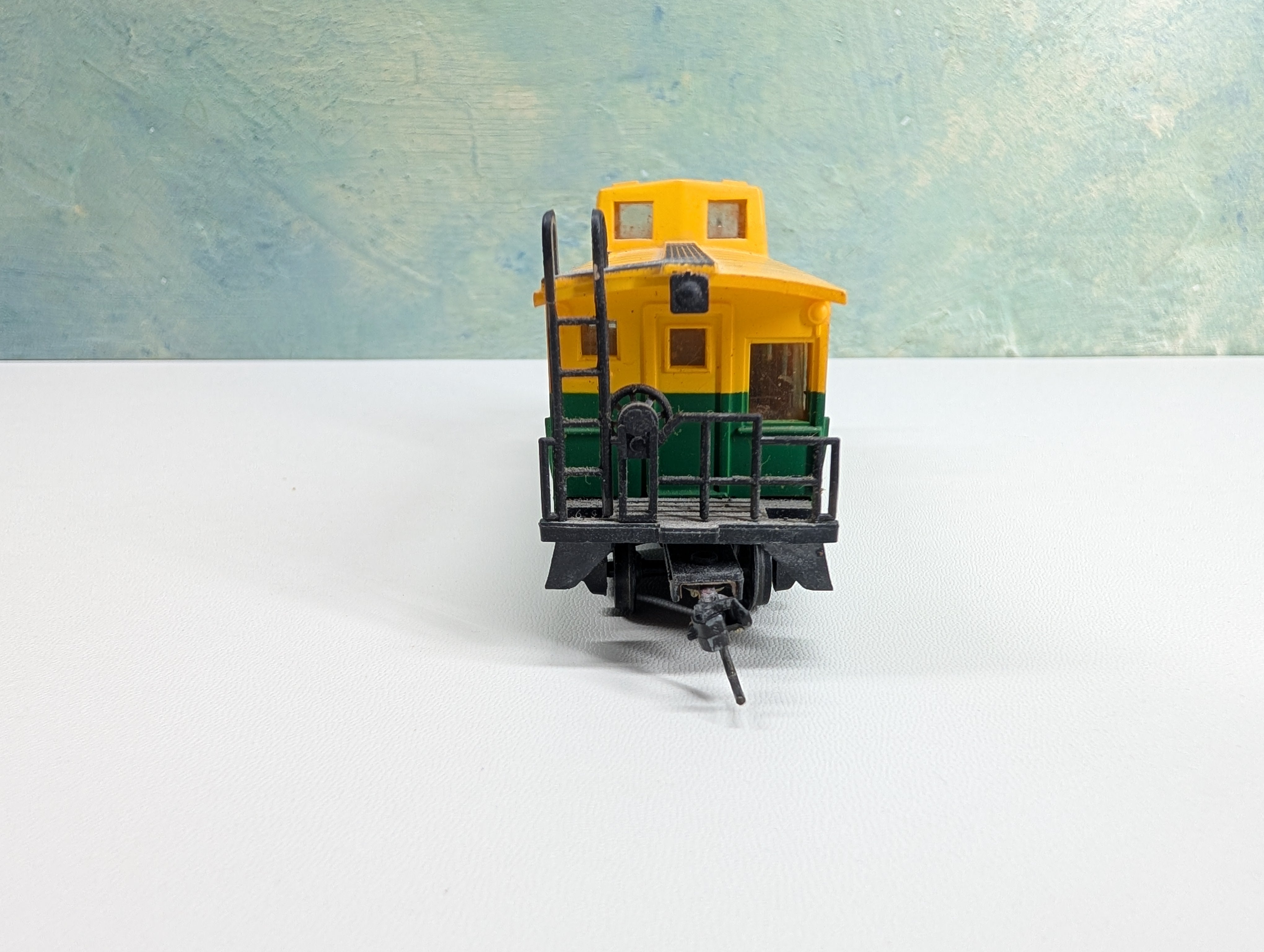 USED Bachmann HO Scale Caboose Reading RDG #9355