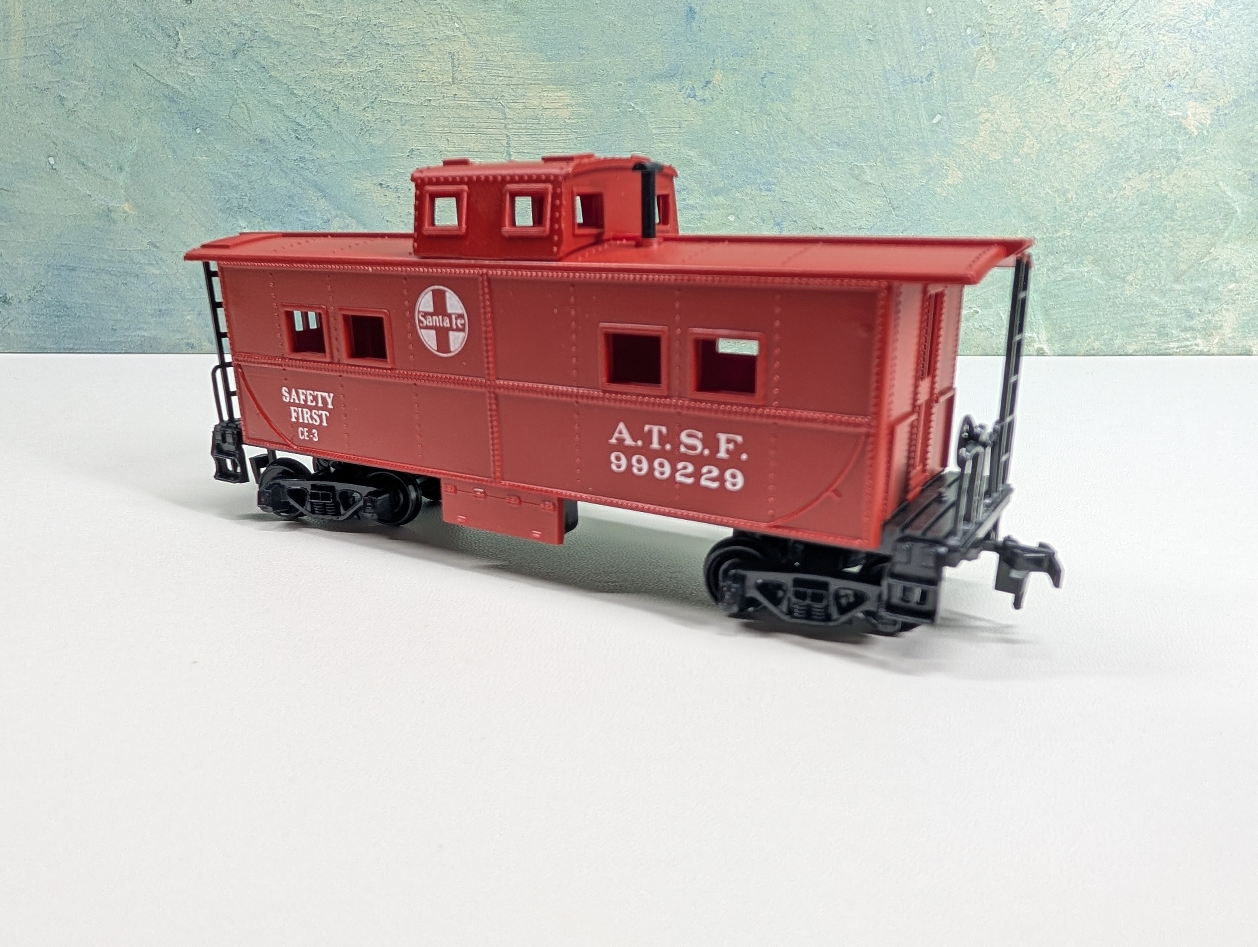USED Mantua HO Scale Heavyweight Caboose Santa Fe ATSF #999229