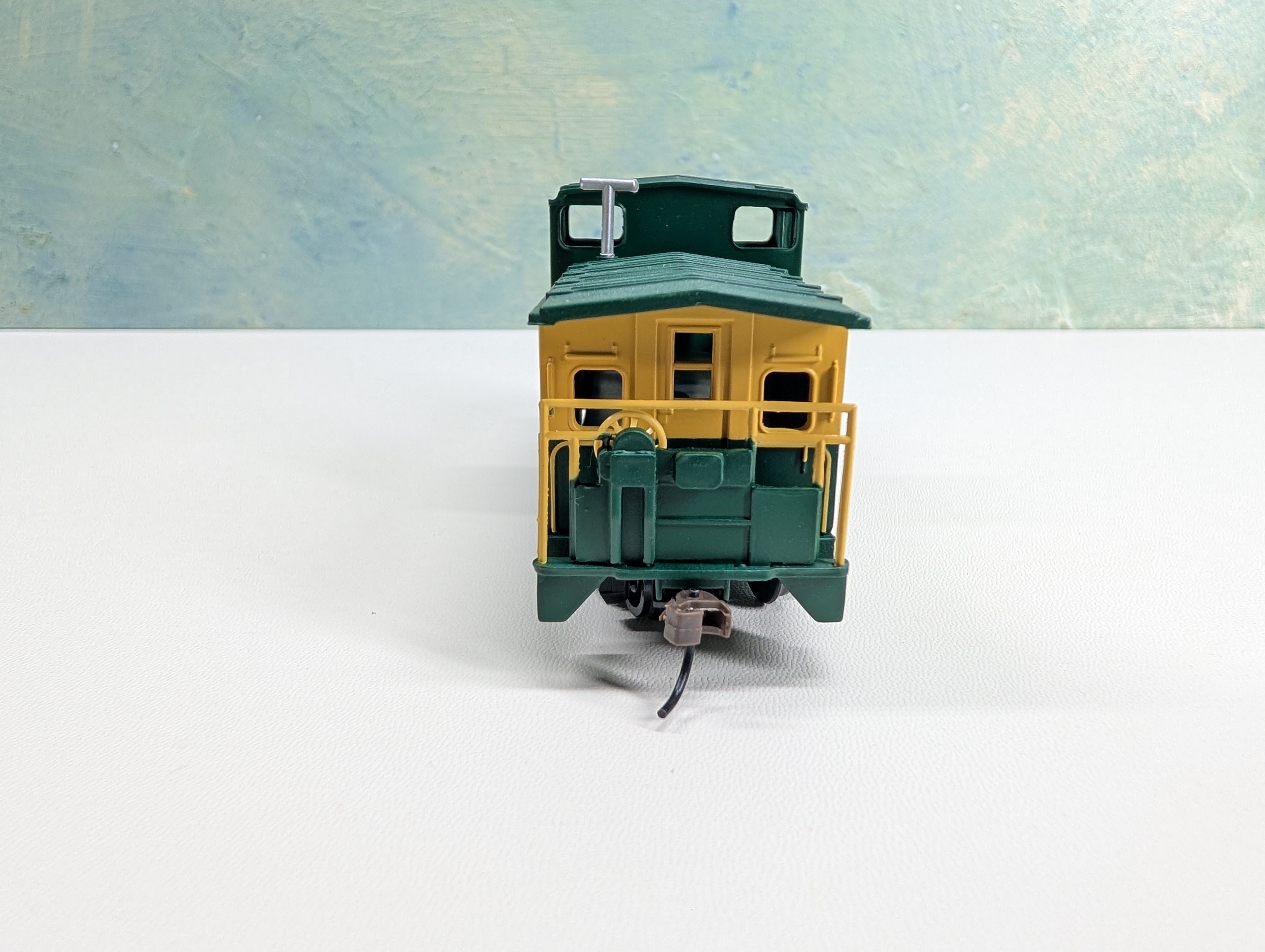 USED Bachmann HO Scale Caboose Reading RDG #94119 Modern Gearboxes