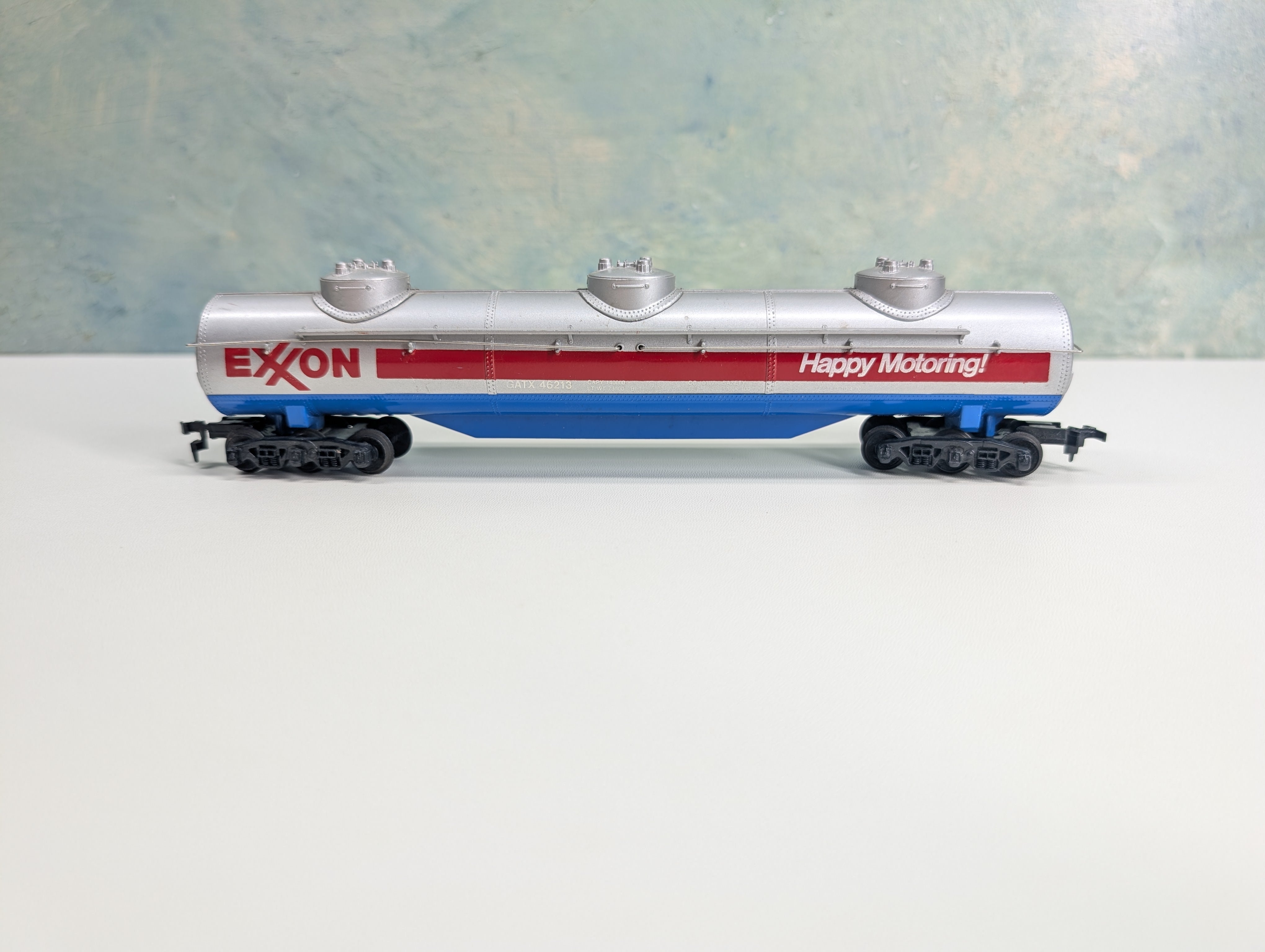USED Tyco HO Scale Large Triple Dome Tank Car Exxon GATX #46213
