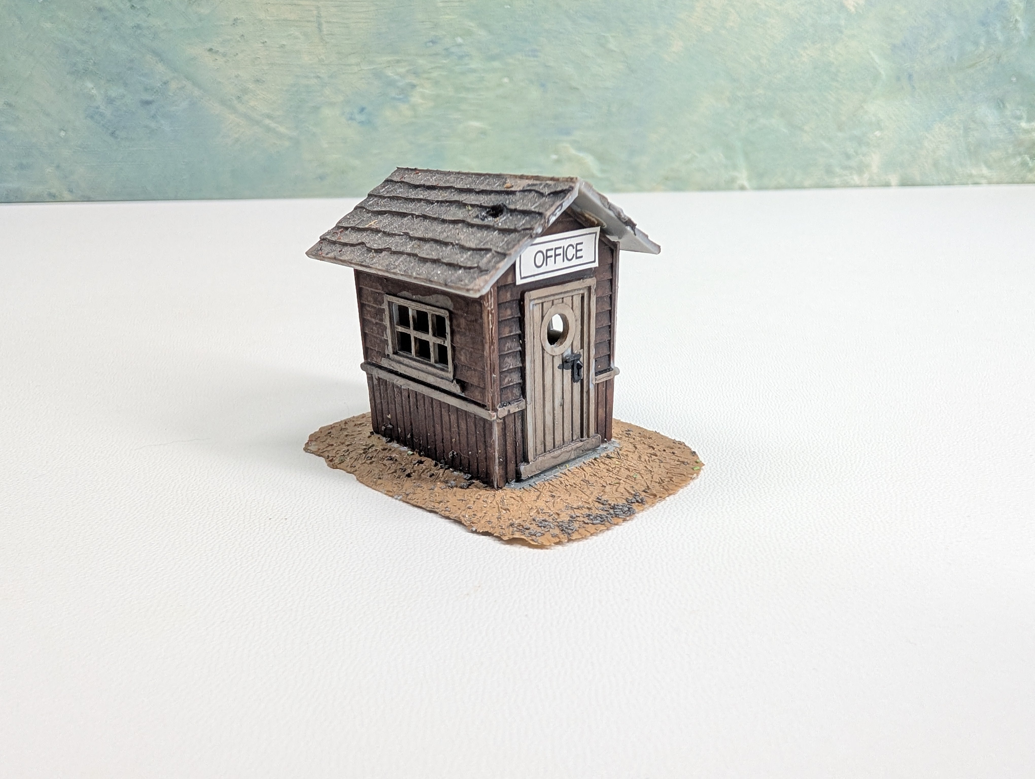 USED HO Scale Trackside Office