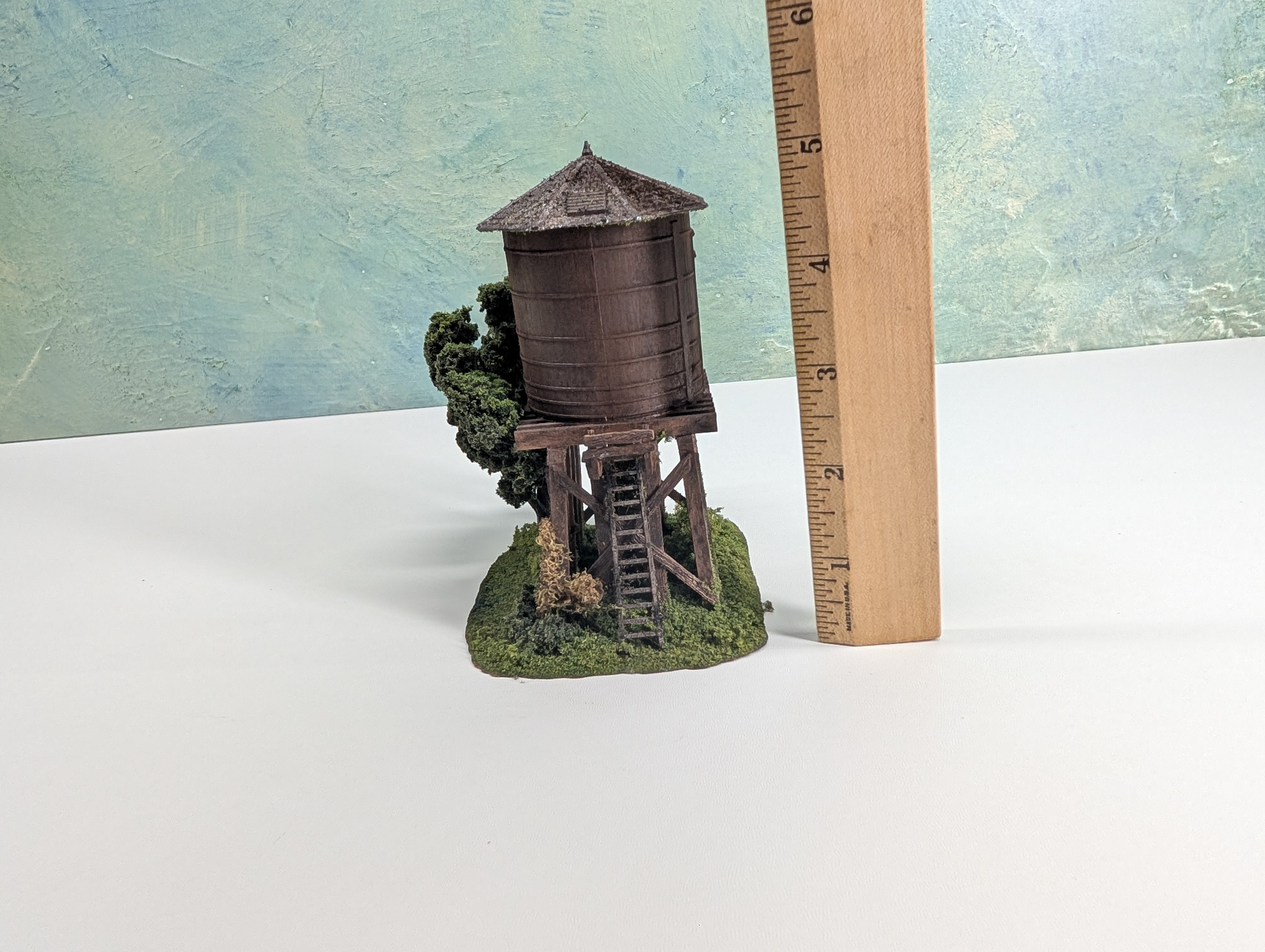 USED HO Scale Weathered and Detailed Small Water Tower
