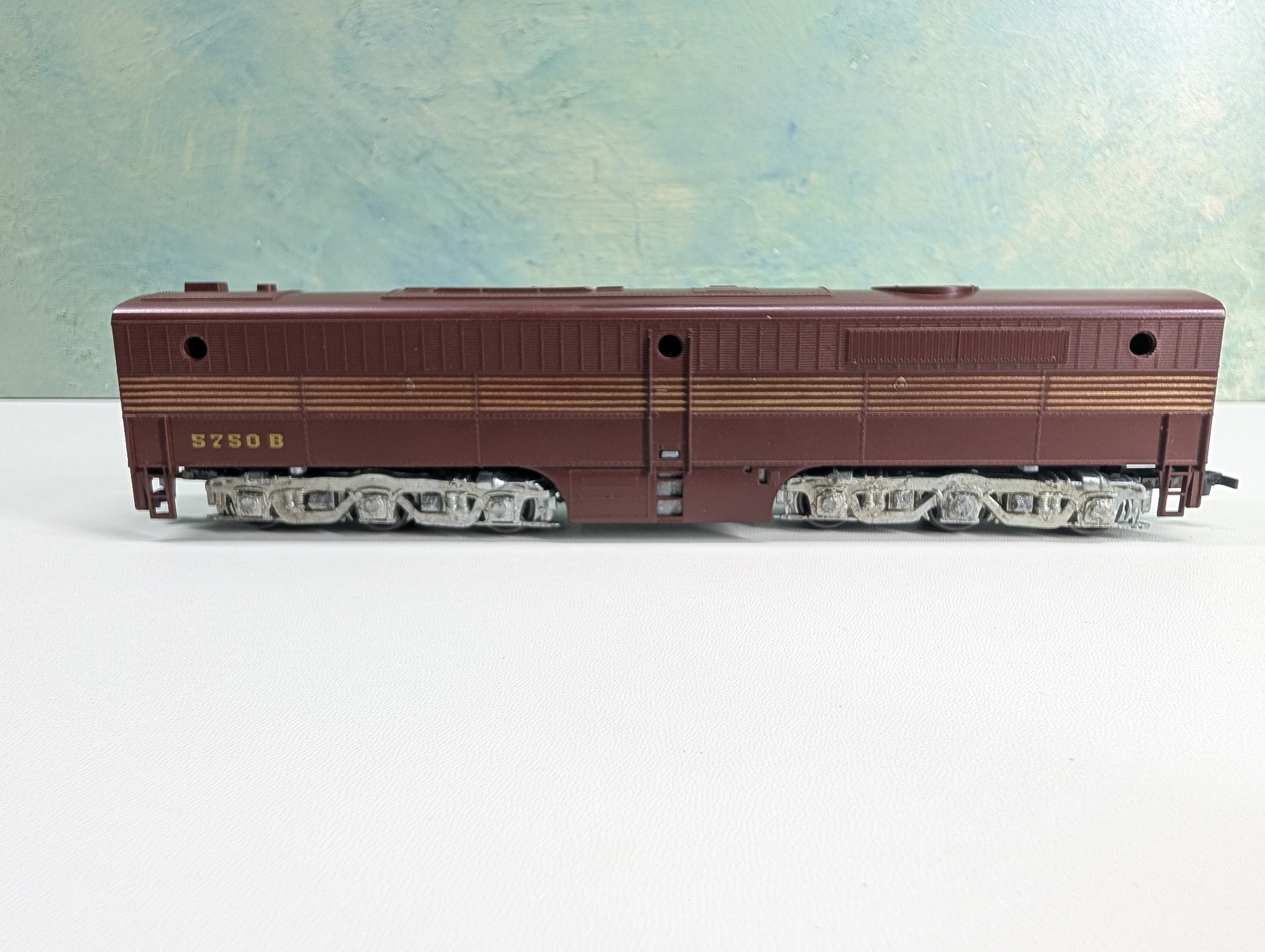 USED Athearn HO Scale PB-1 Diesel Locomotive Pennsylvania PRR #5750B Tested! DC