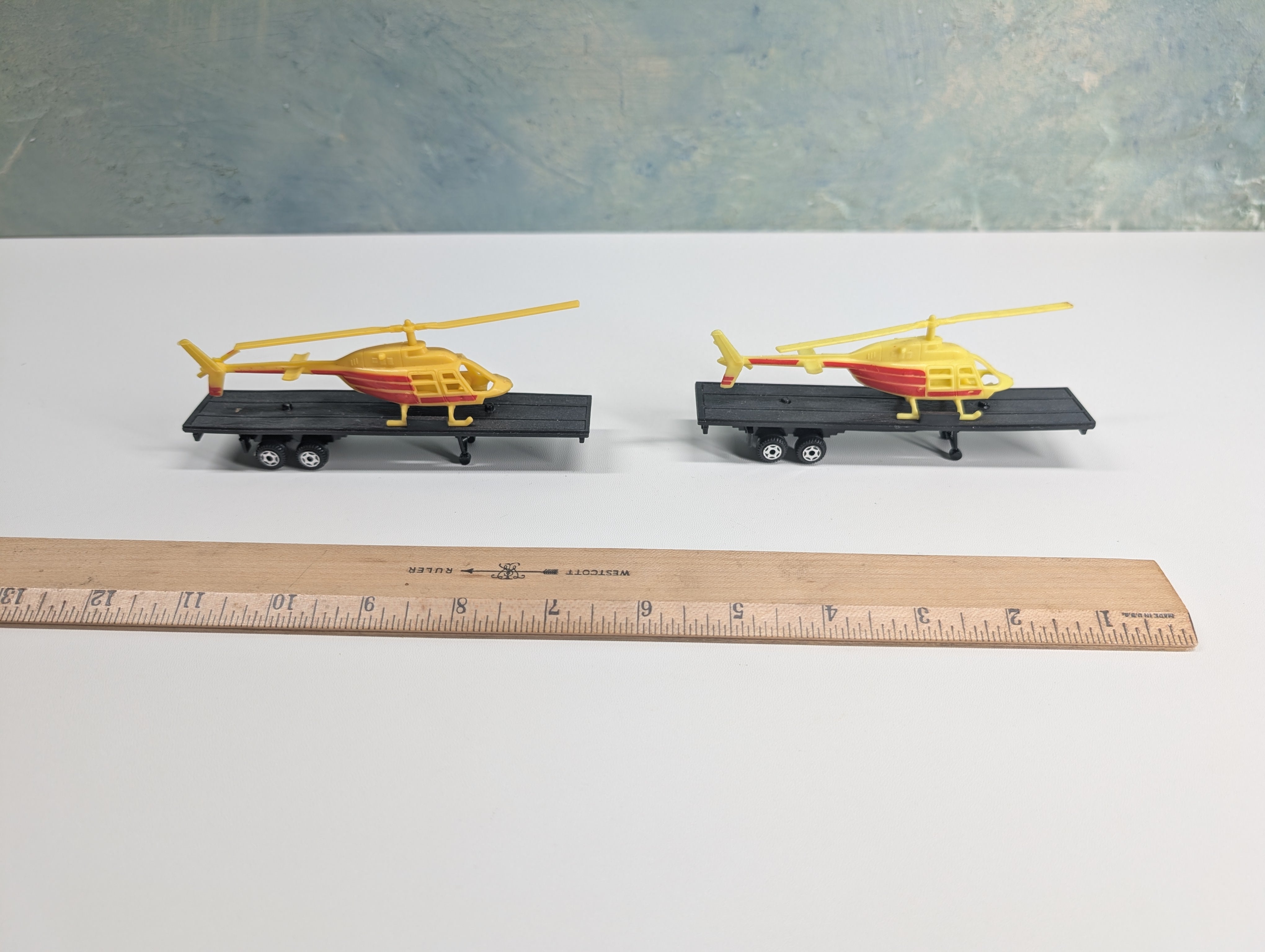 USED HO Scale Pair of Flatbed Trailers w/ Helicopter Loads