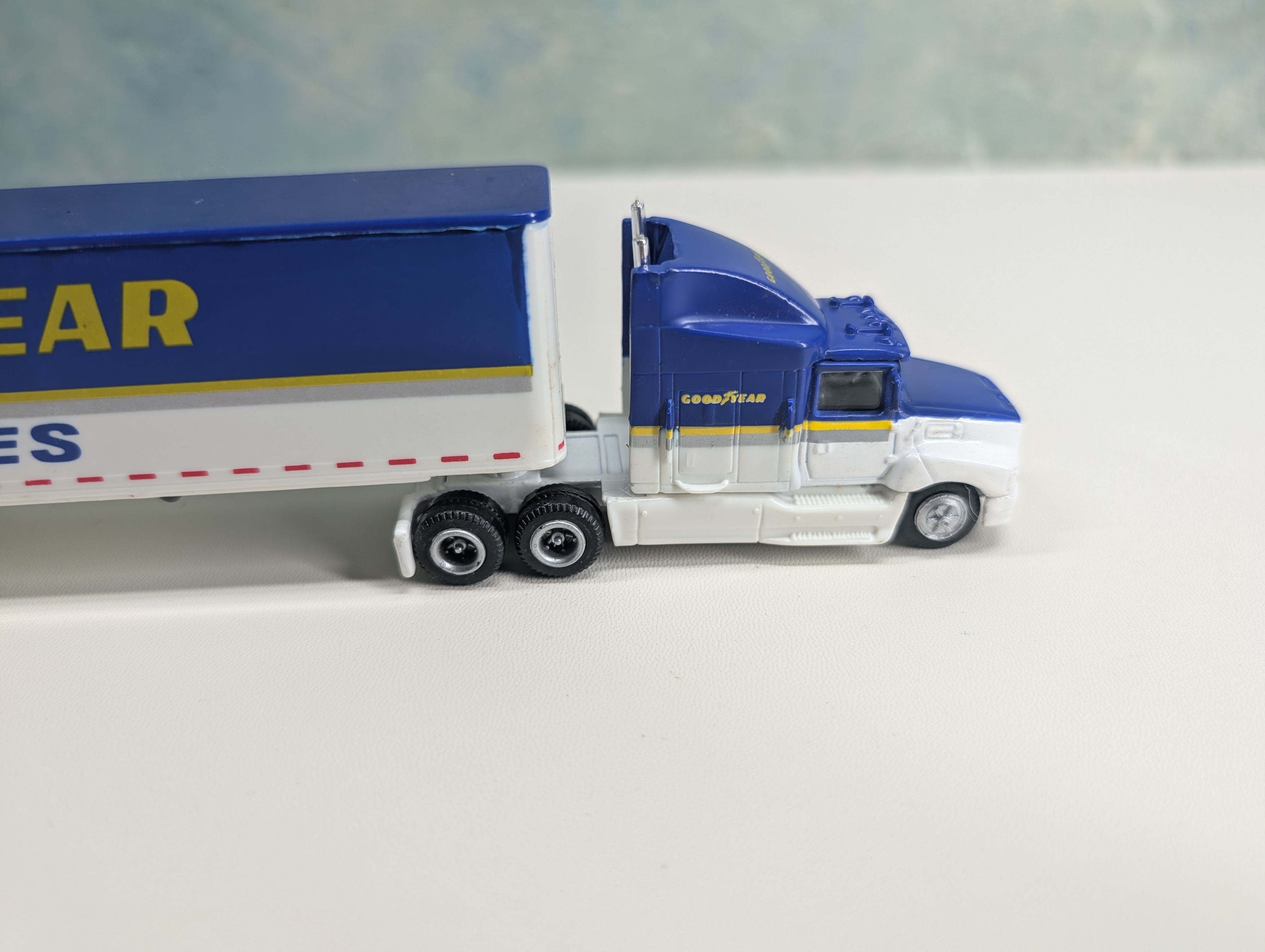 USED HO Scale GoodYear Tractor Trailer w/ Cab