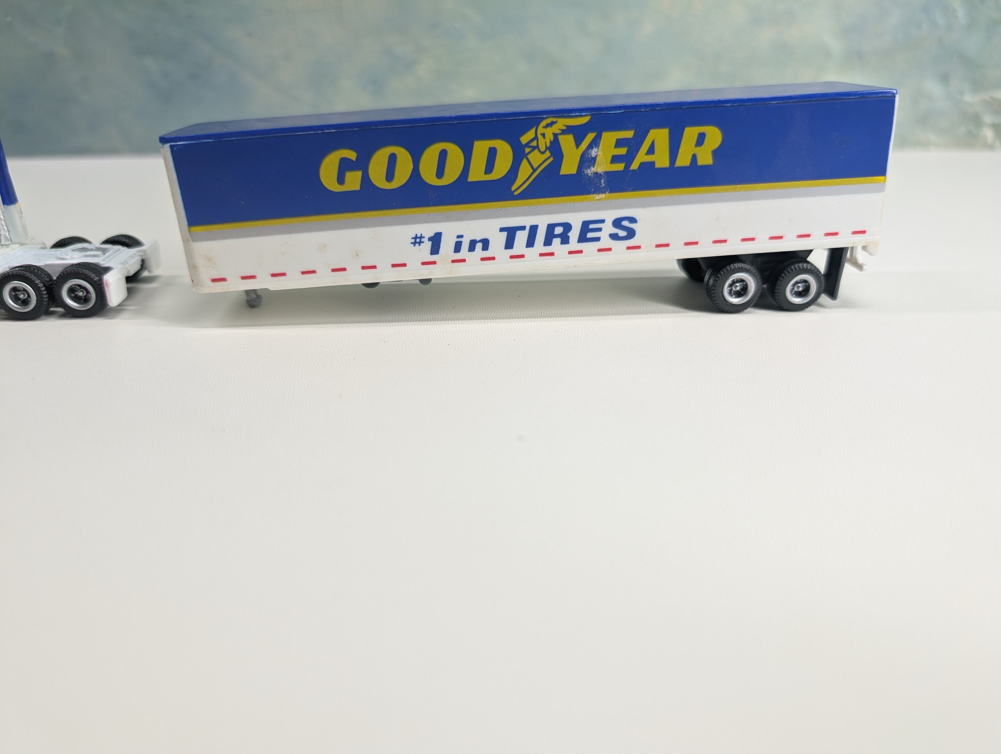 USED HO Scale GoodYear Tractor Trailer w/ Cab
