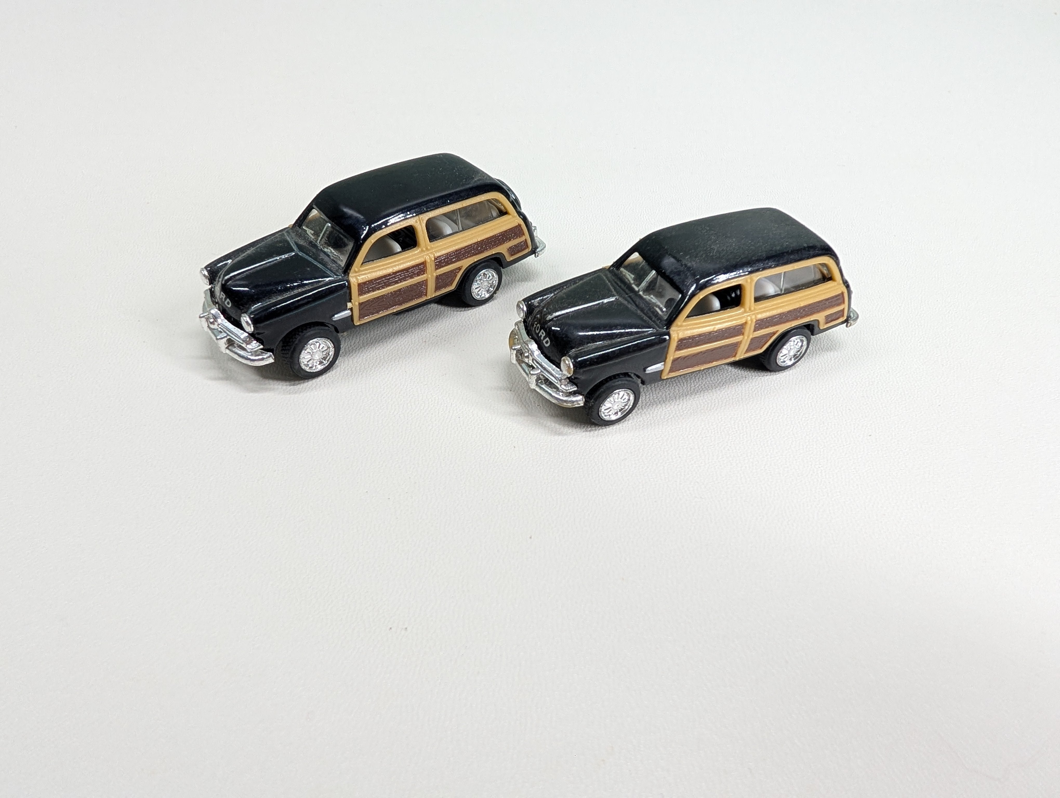 USED Kinsmart Pair of 1949 Ford Woody Wagons Black (2 pcs)