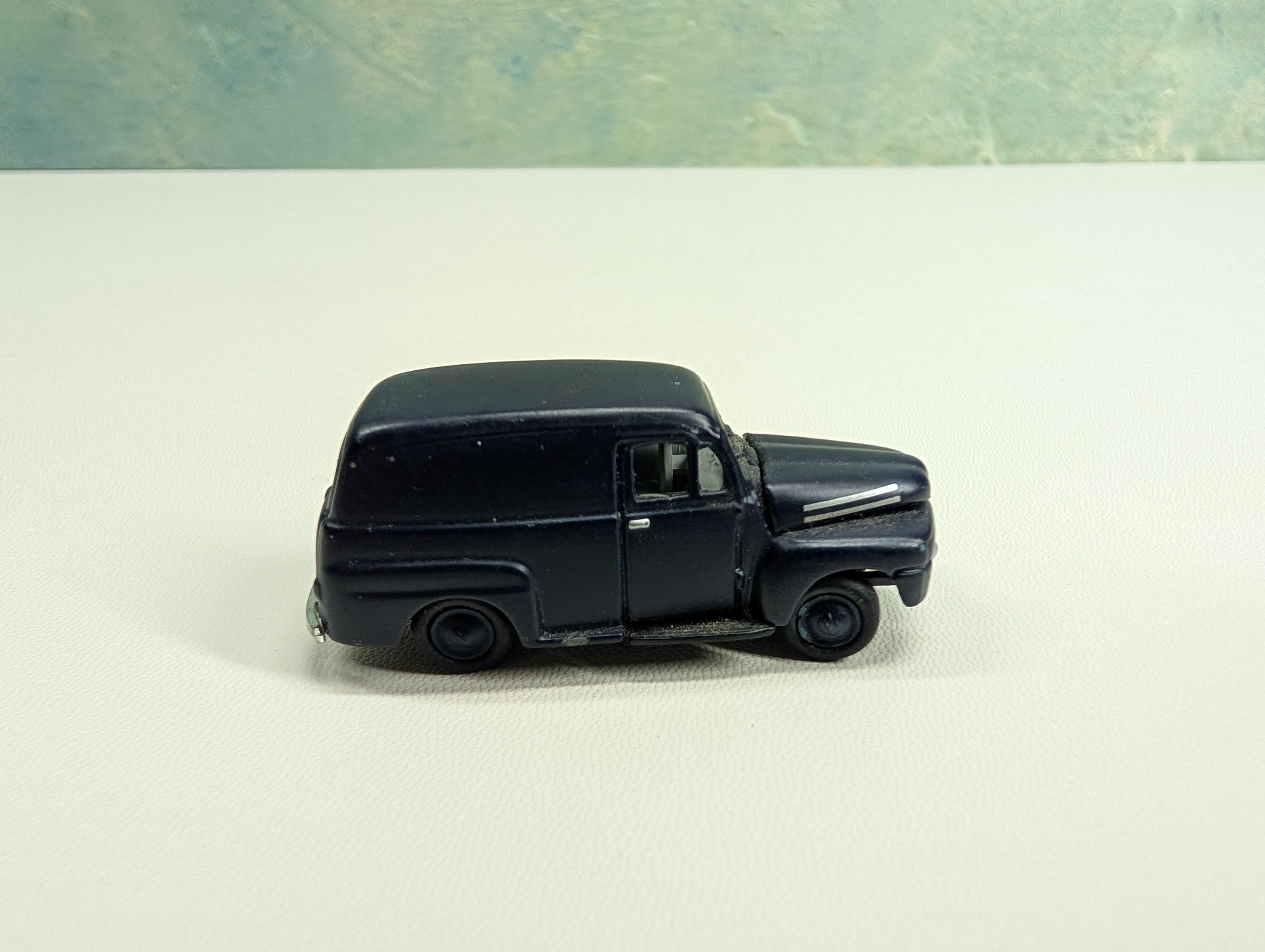 USED Classic Metal Works HO Scale 1948 Ford Delivery Truck, Dark Blue