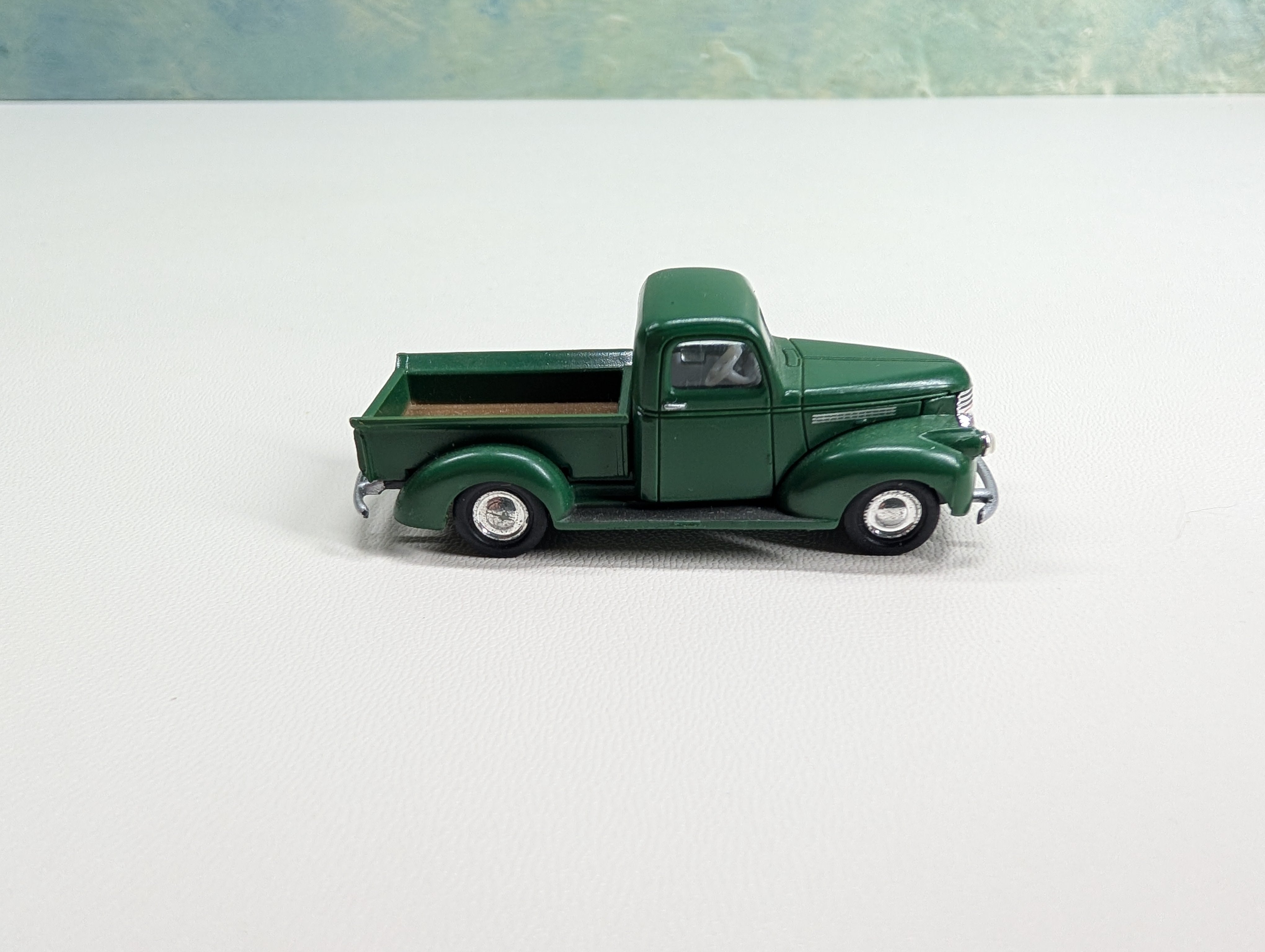 USED Classic Metal Works HO Scale GM Green Pick-Up Truck