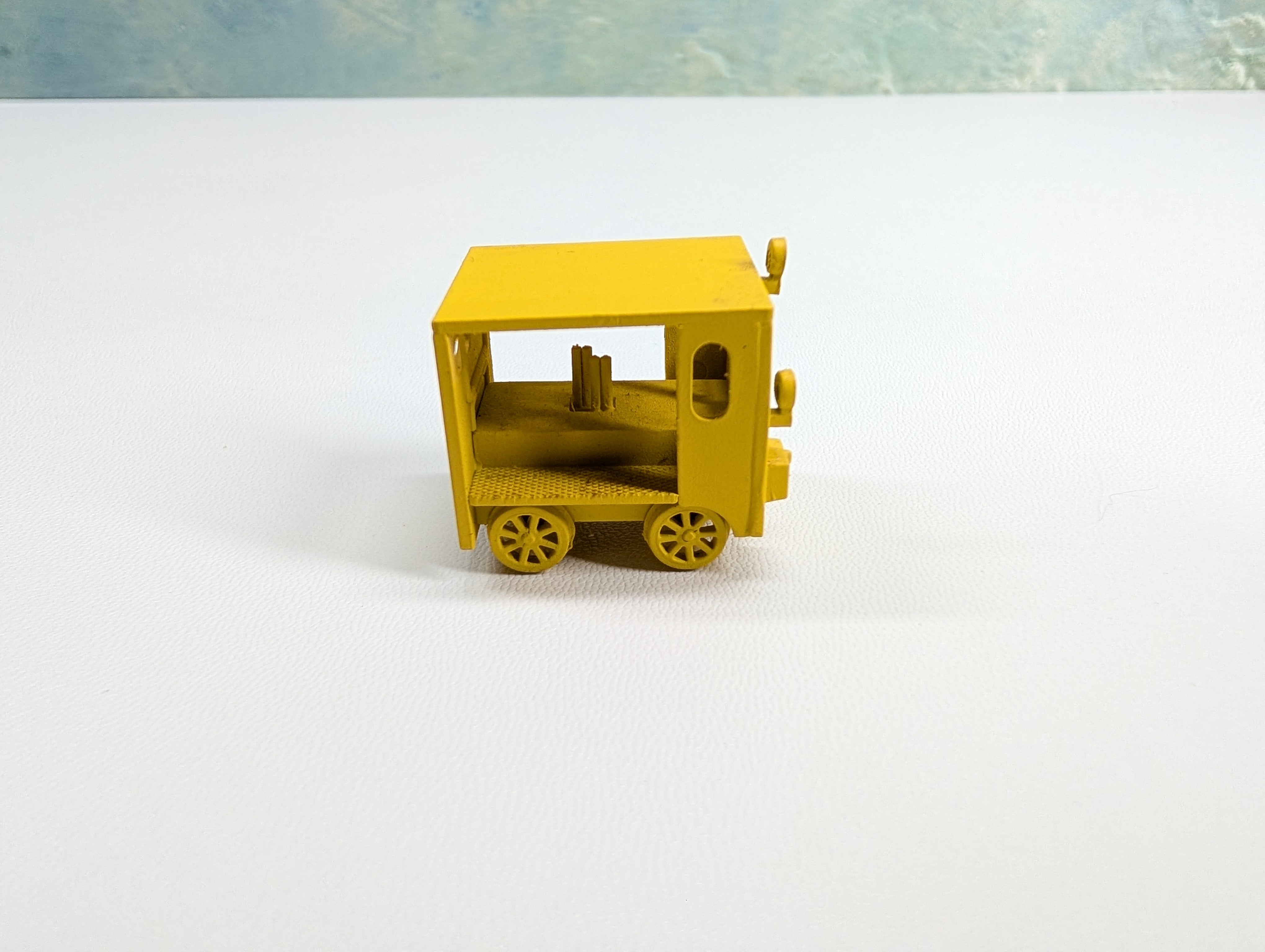 USED HO Scale Trackside Vehicle, Speeder Shed Vehicle