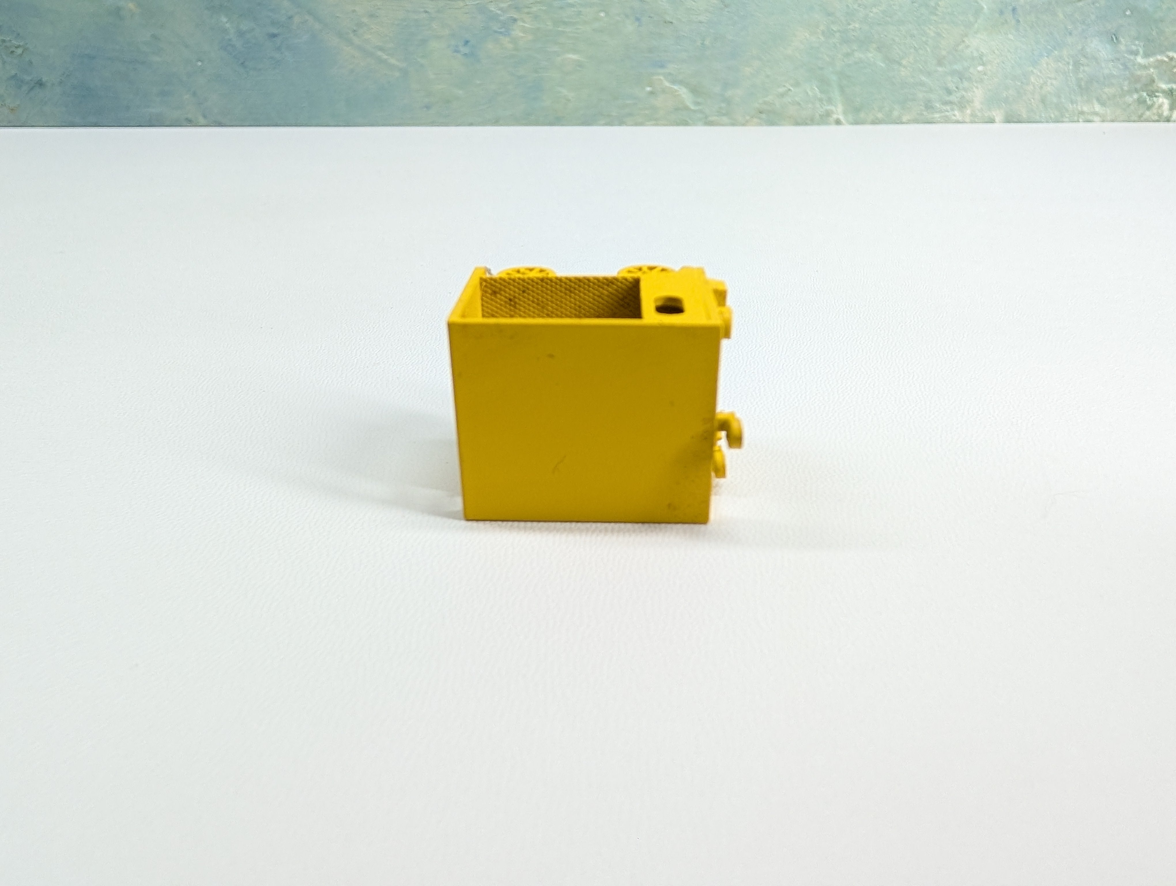 USED HO Scale Trackside Vehicle, Speeder Shed Vehicle