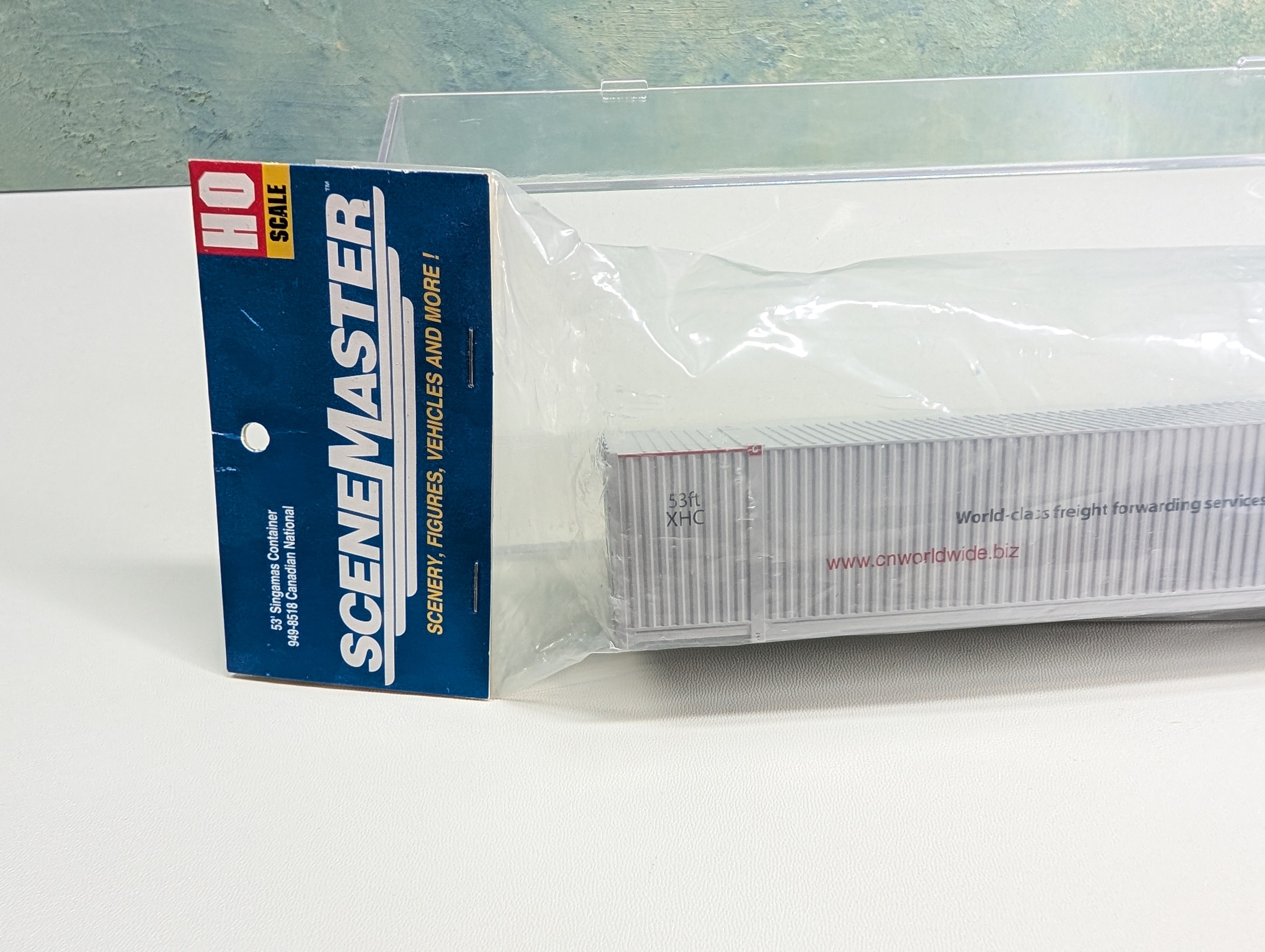 Walthers SceneMaster 949-8518 HO Scale 53' Singamas Container Canadian National #236120