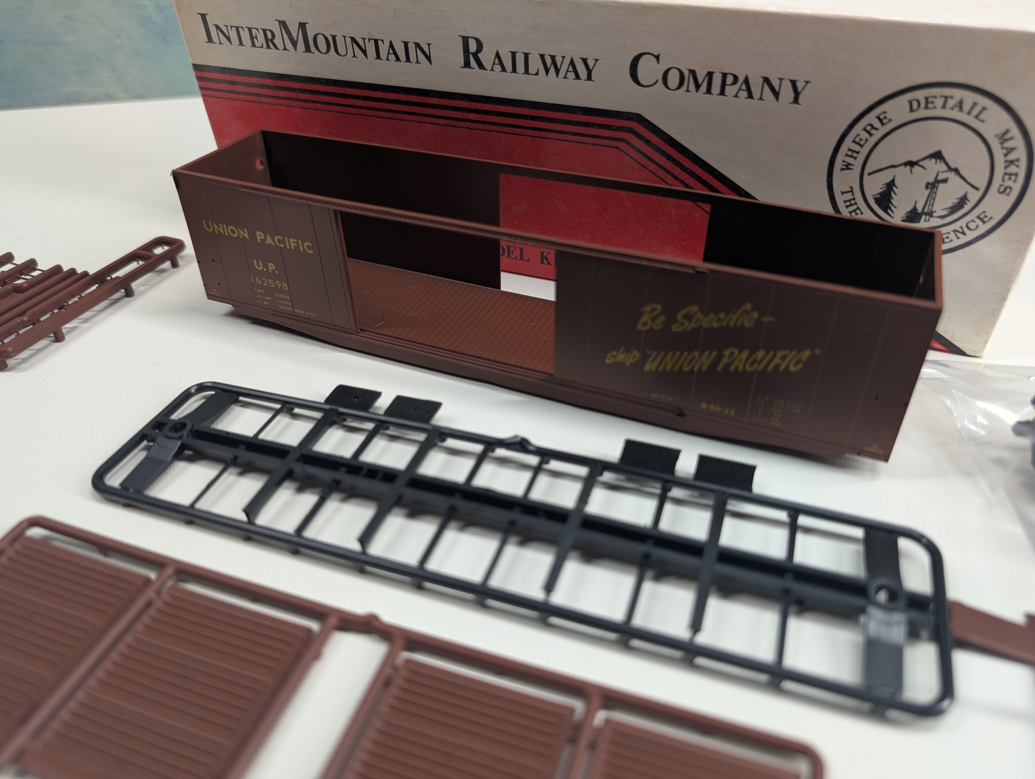 USED Intermountain #40601-12 HO Scale 50' DD Box Car Union Pacific UP #162598 KIT