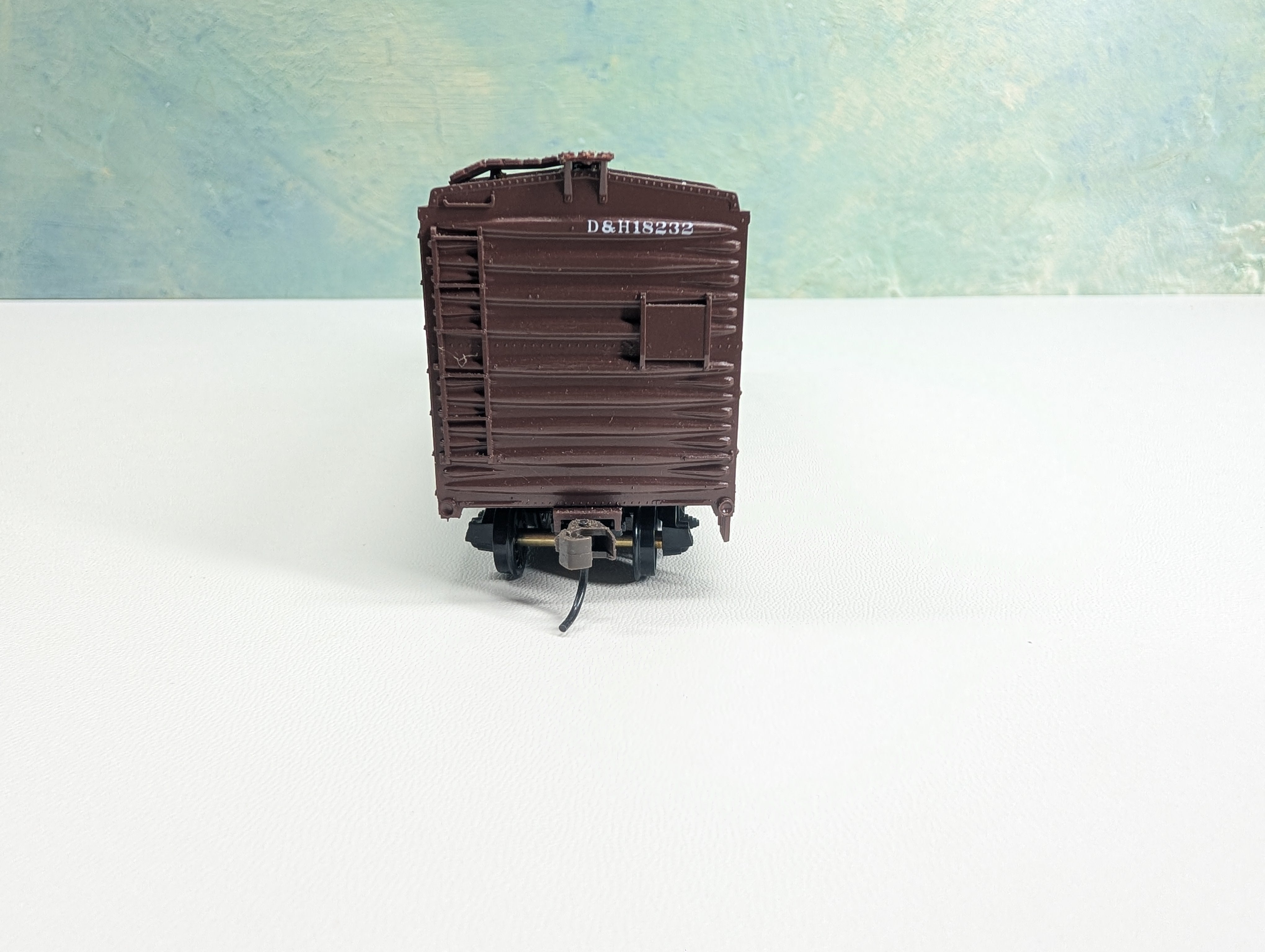 USED Bowser HO Scale 40' Box Car Delaware and Hudson D&H #18232