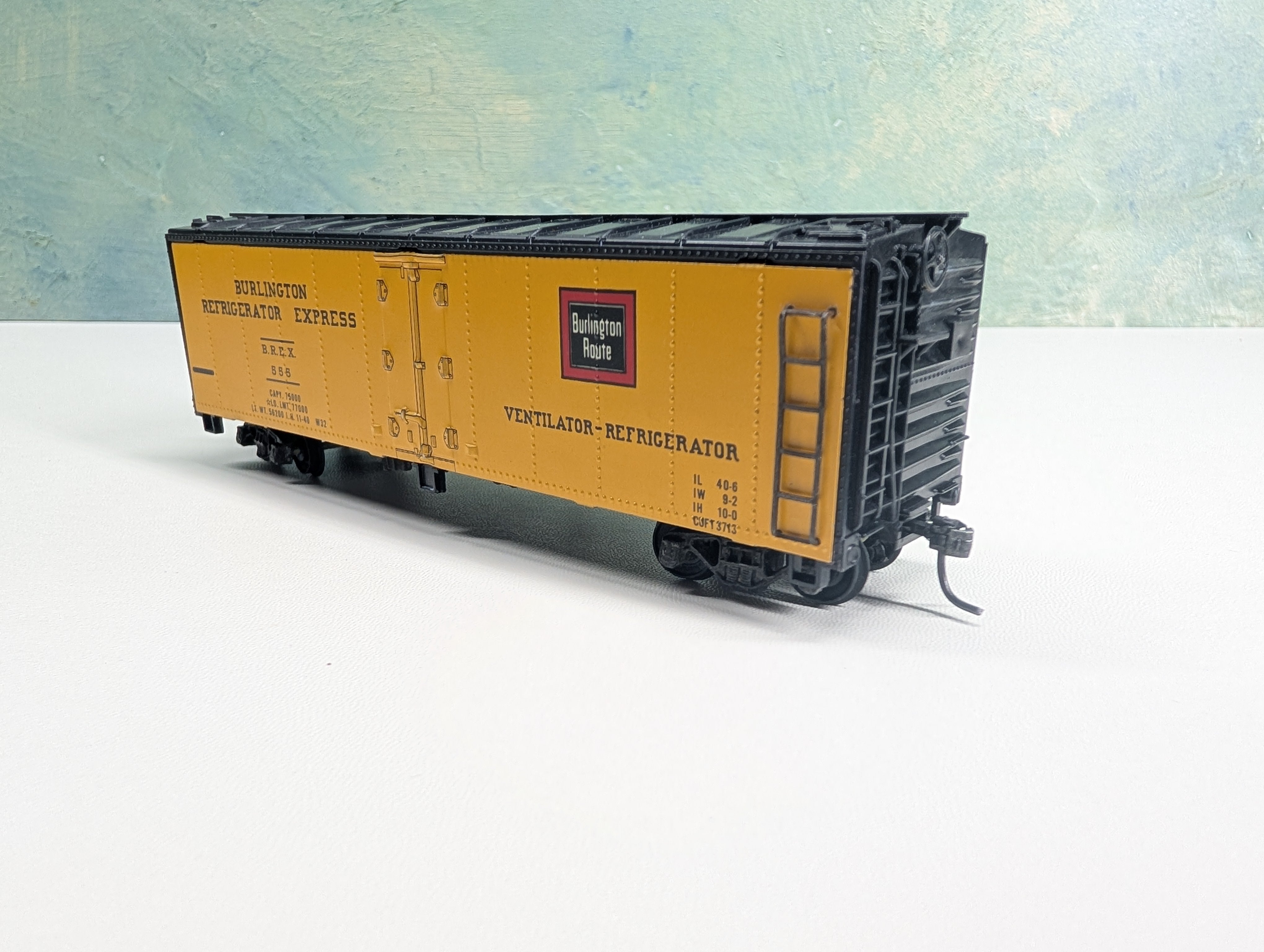 USED Mantua HO Scale 40' Reefer Burlington BREX #555 Metal