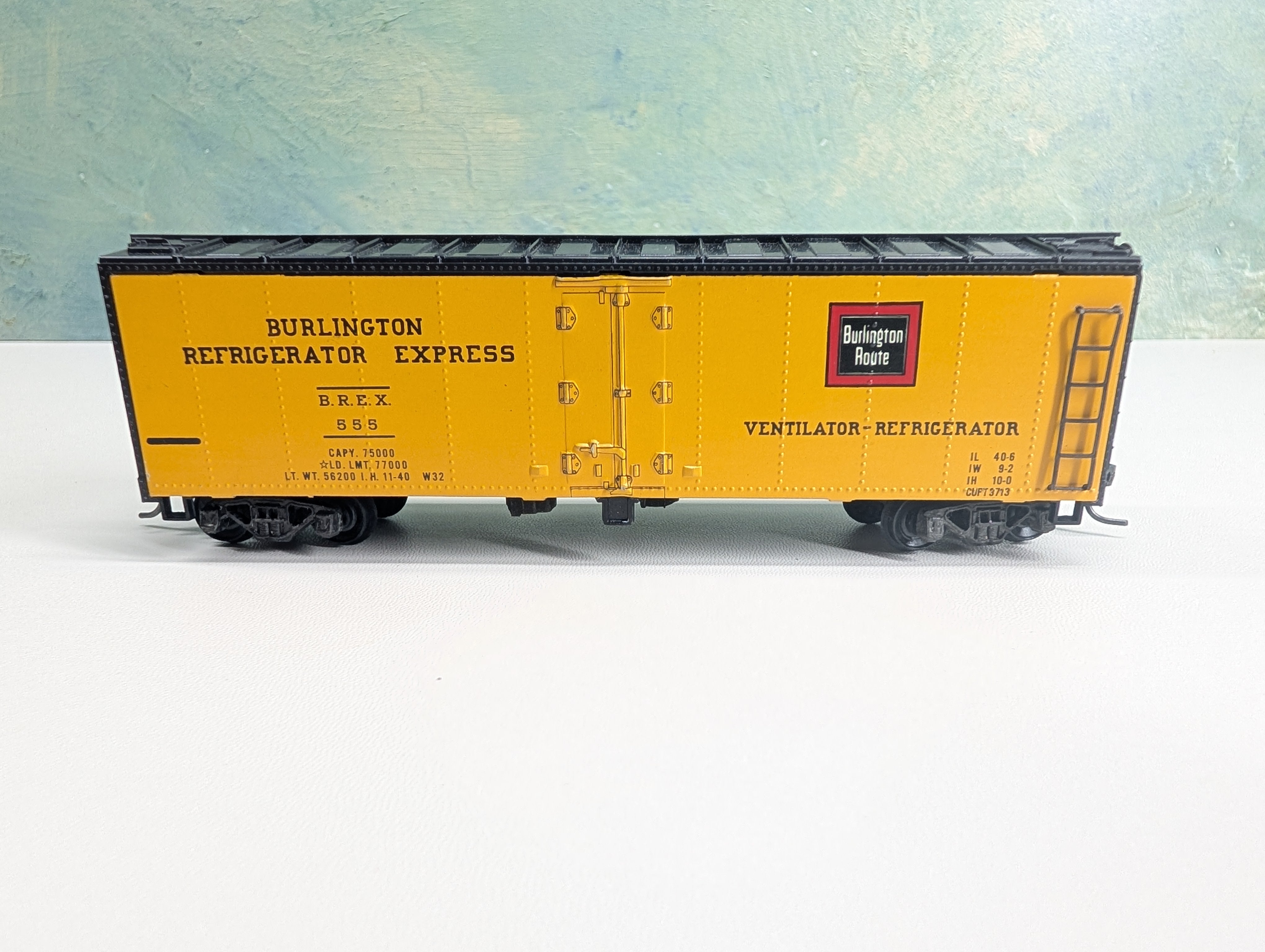 USED Mantua HO Scale 40' Reefer Burlington BREX #555 Metal