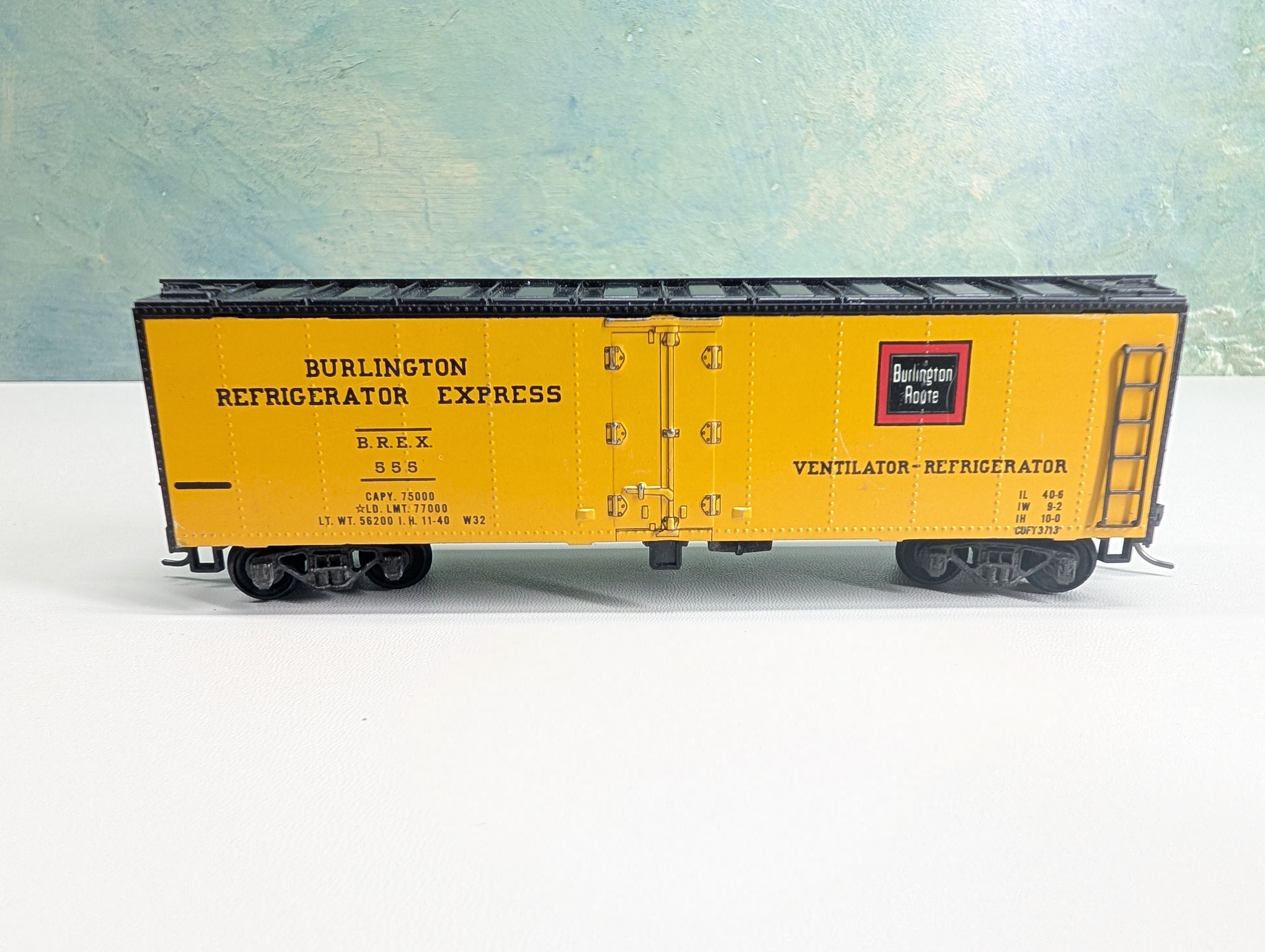 USED Mantua HO Scale 40' Reefer Burlington BREX #555 Metal