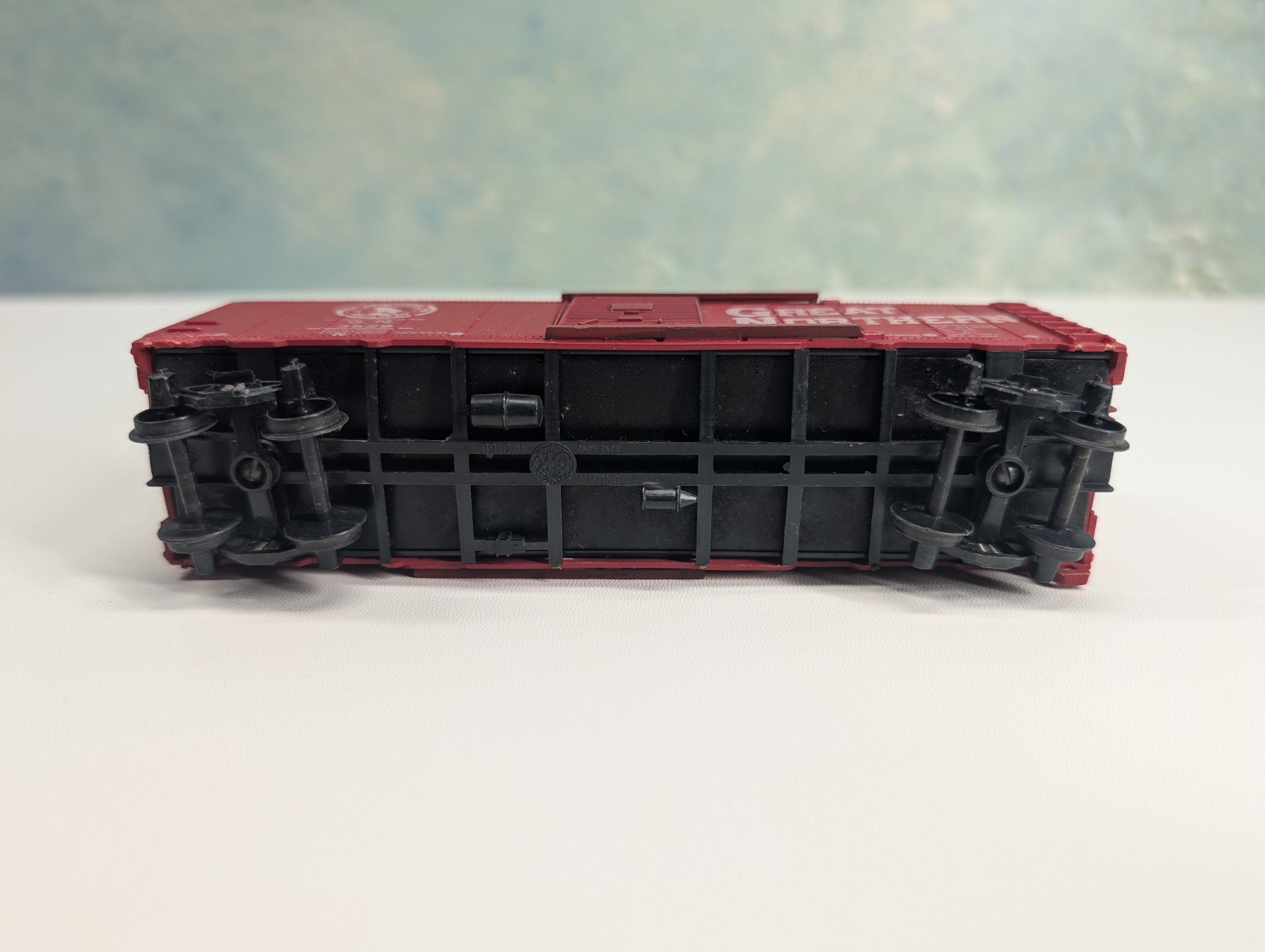 USED Crown HO Scale 40' Box Car Great Northern GN #3529