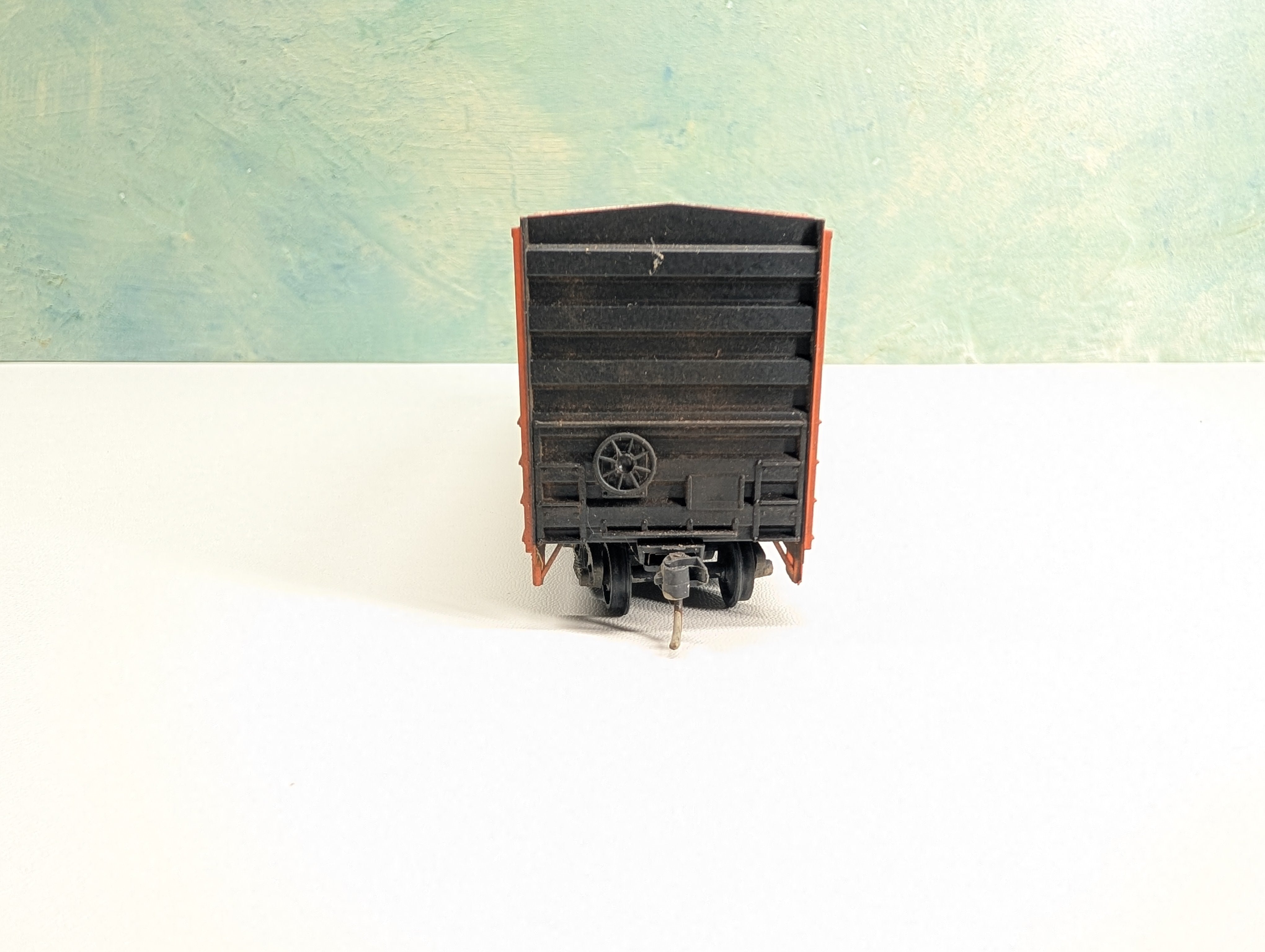USED Roundhouse HO Scale 50' Box Car Rio Grande D&RGW #61748 Weathered