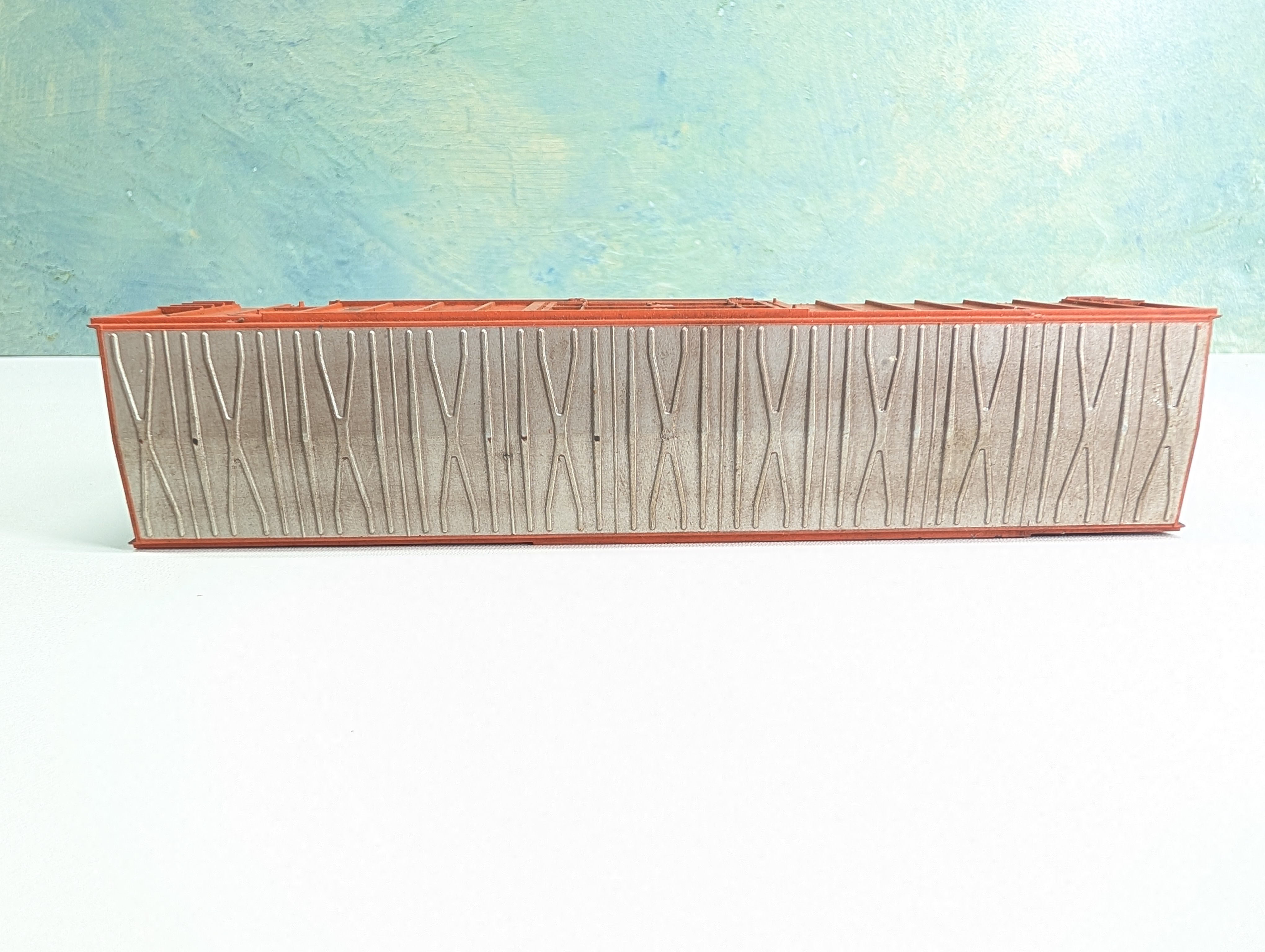 USED Roundhouse HO Scale 50' Box Car Rio Grande D&RGW #61748 Weathered