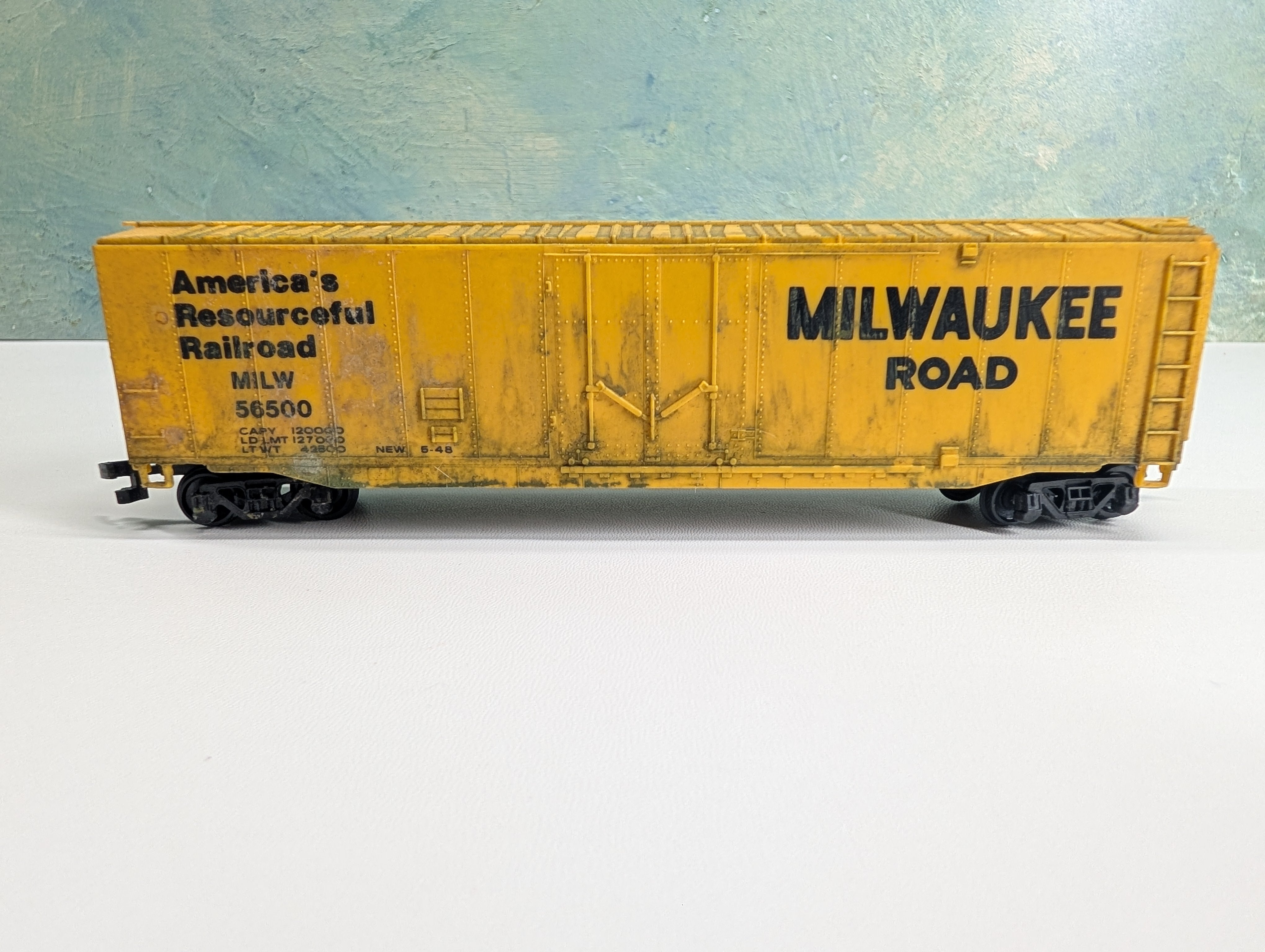 USED HO Scale 50' Box Car Milwaukee Road MILW #56500 Weathered