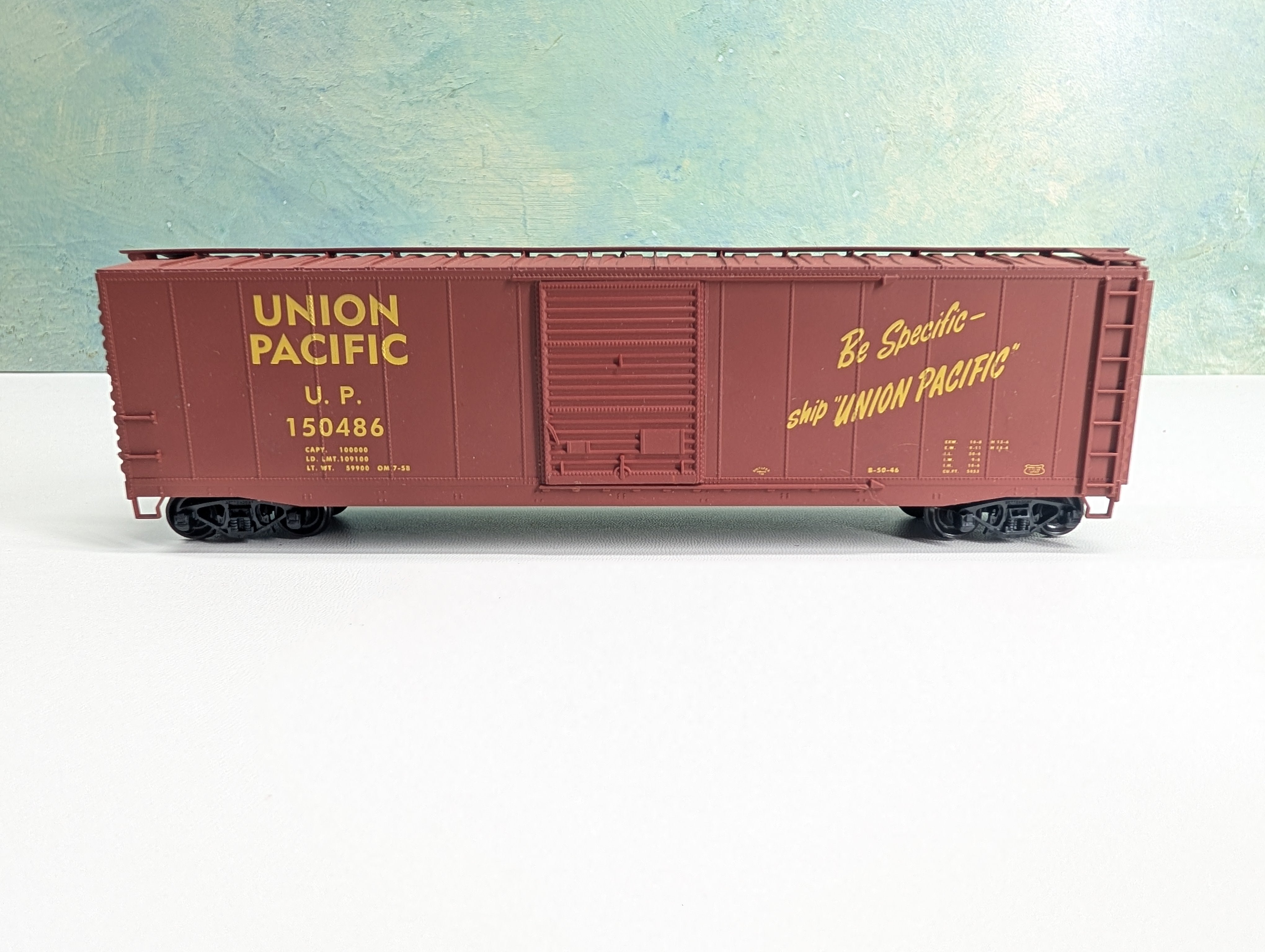 USED Accurail HO Scale 50' Box Car Union Pacific UP #150486