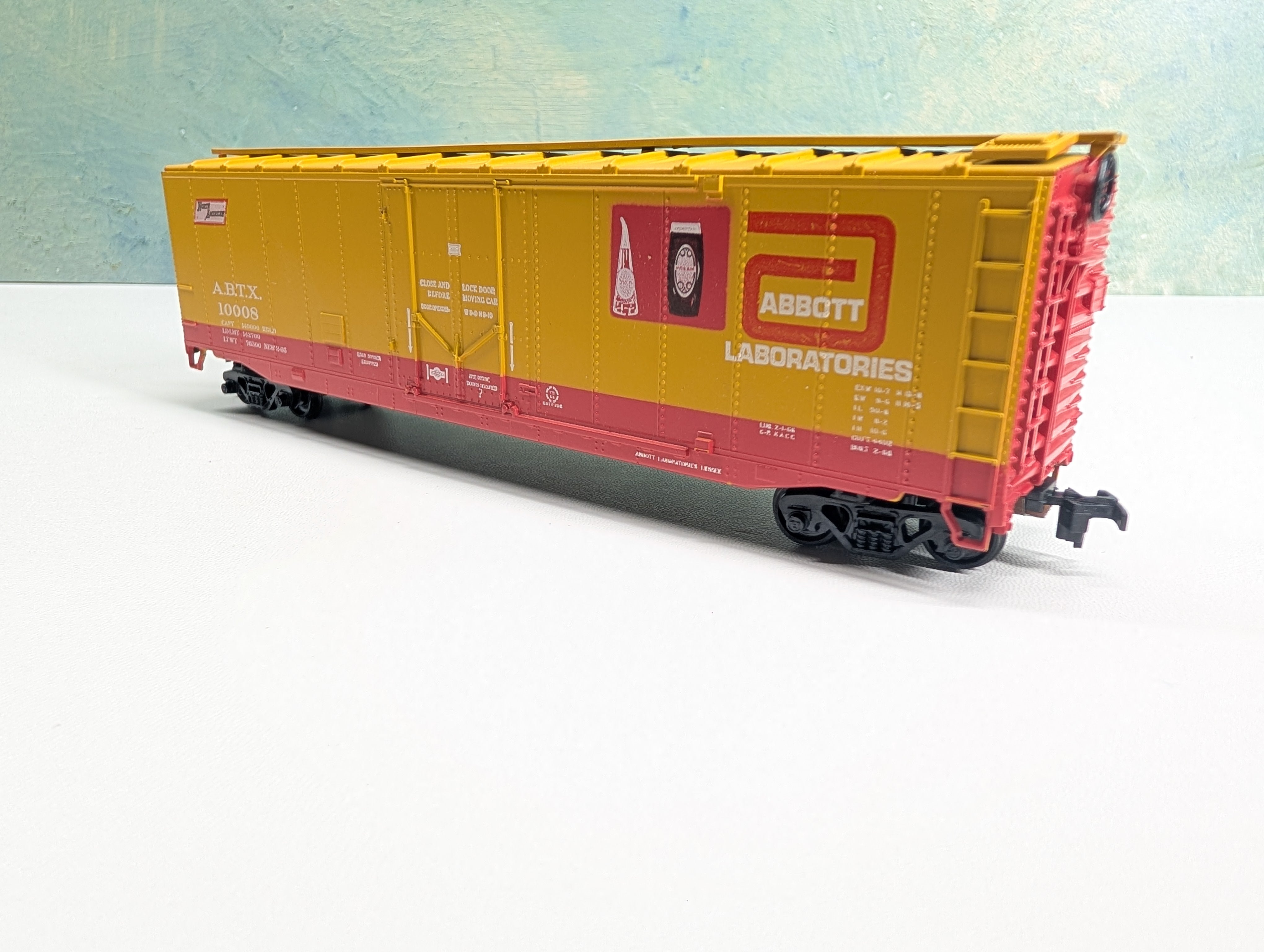 USED Athearn HO Scale 50' Box Car Abbott Labs ABTX #10008