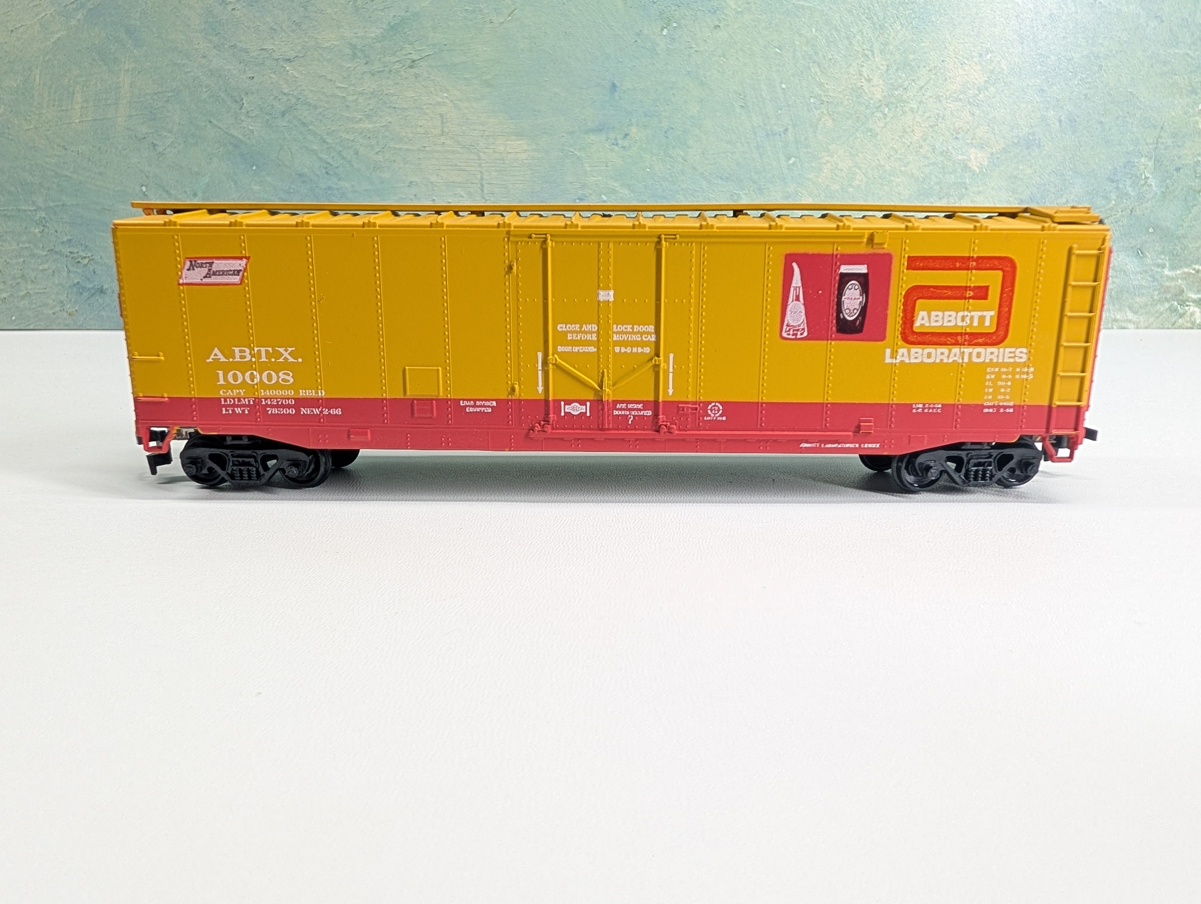 USED Athearn HO Scale 50' Box Car Abbott Labs ABTX #10008