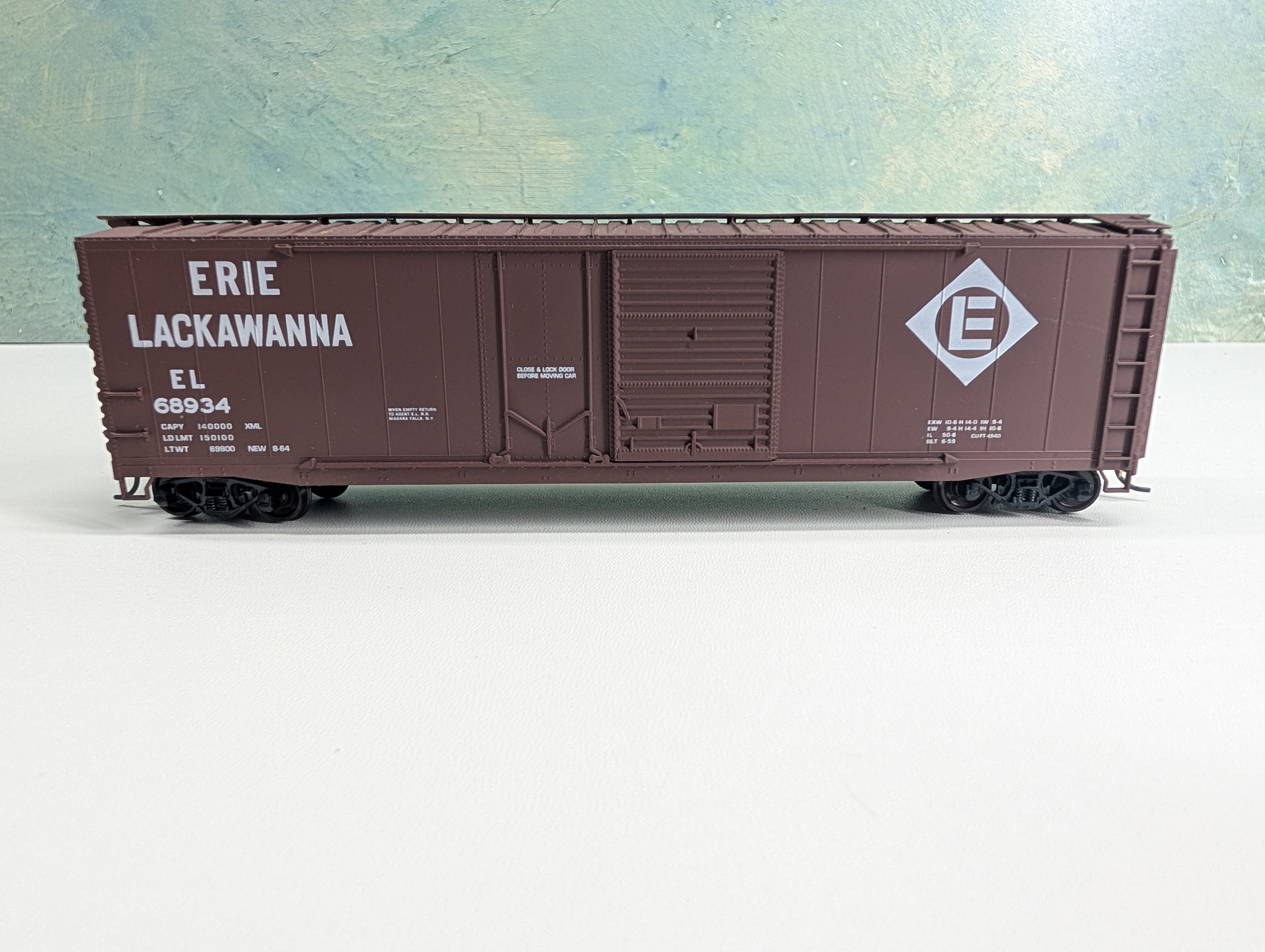 USED Accurail HO Scale 50' Box Car Erie Lackawanna EL #68934