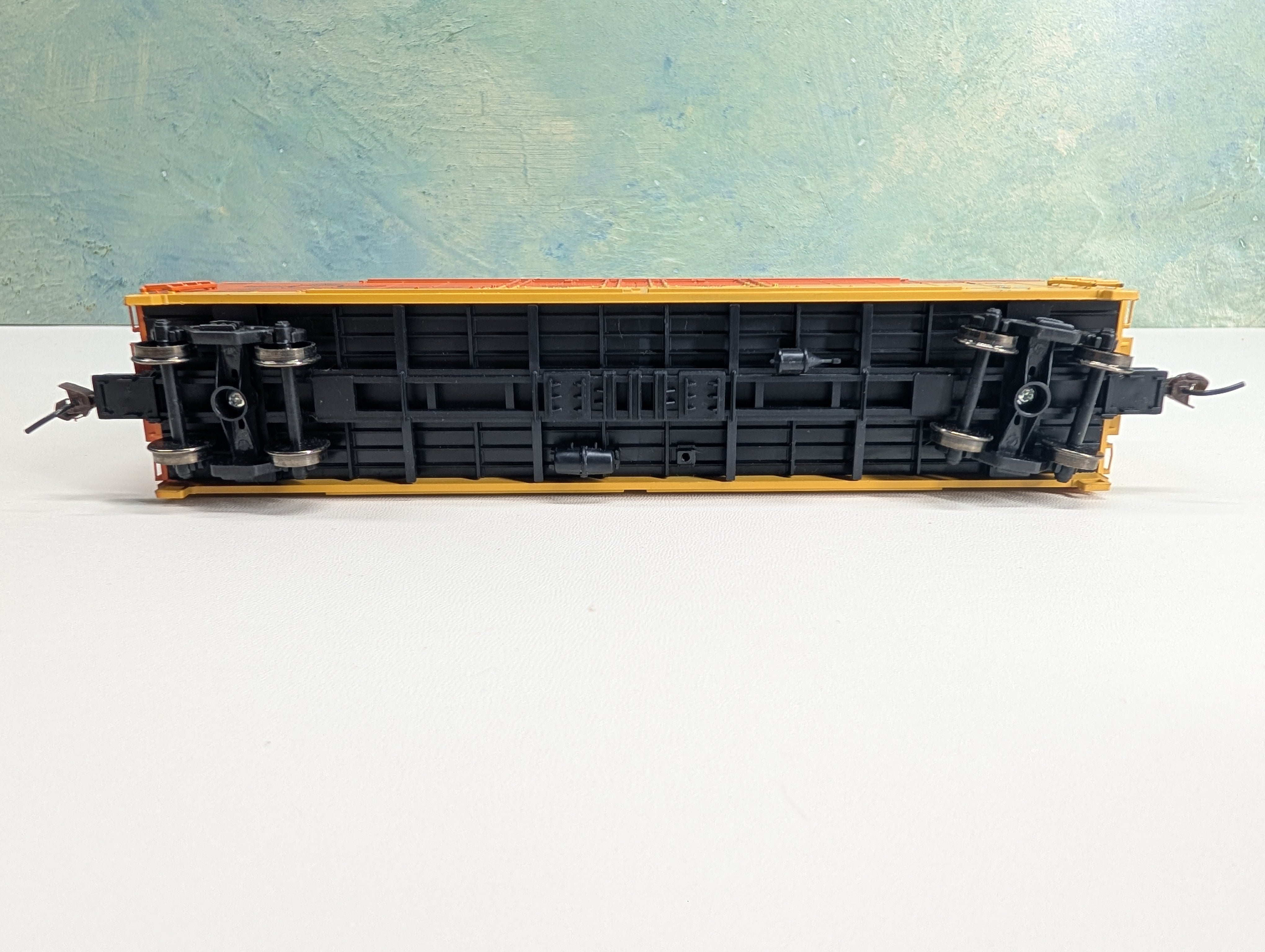 USED Athearn HO Scale 50' Box Car Dual AirPak Fort Vancouver Plywood USLX #11723 Metal Wheels