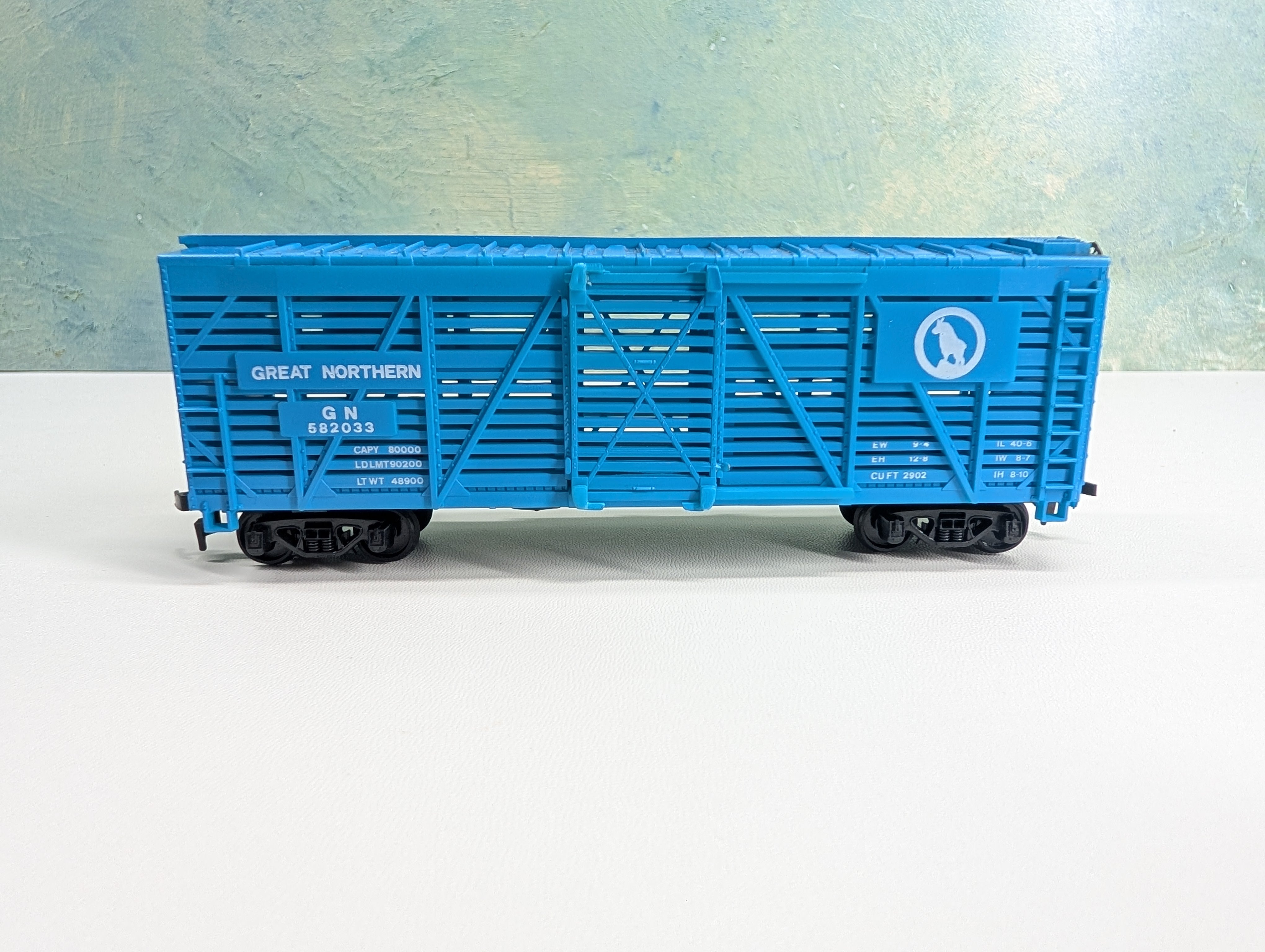 USED HO Scale 40' Cattle Stock Car Great Northern GN #582033