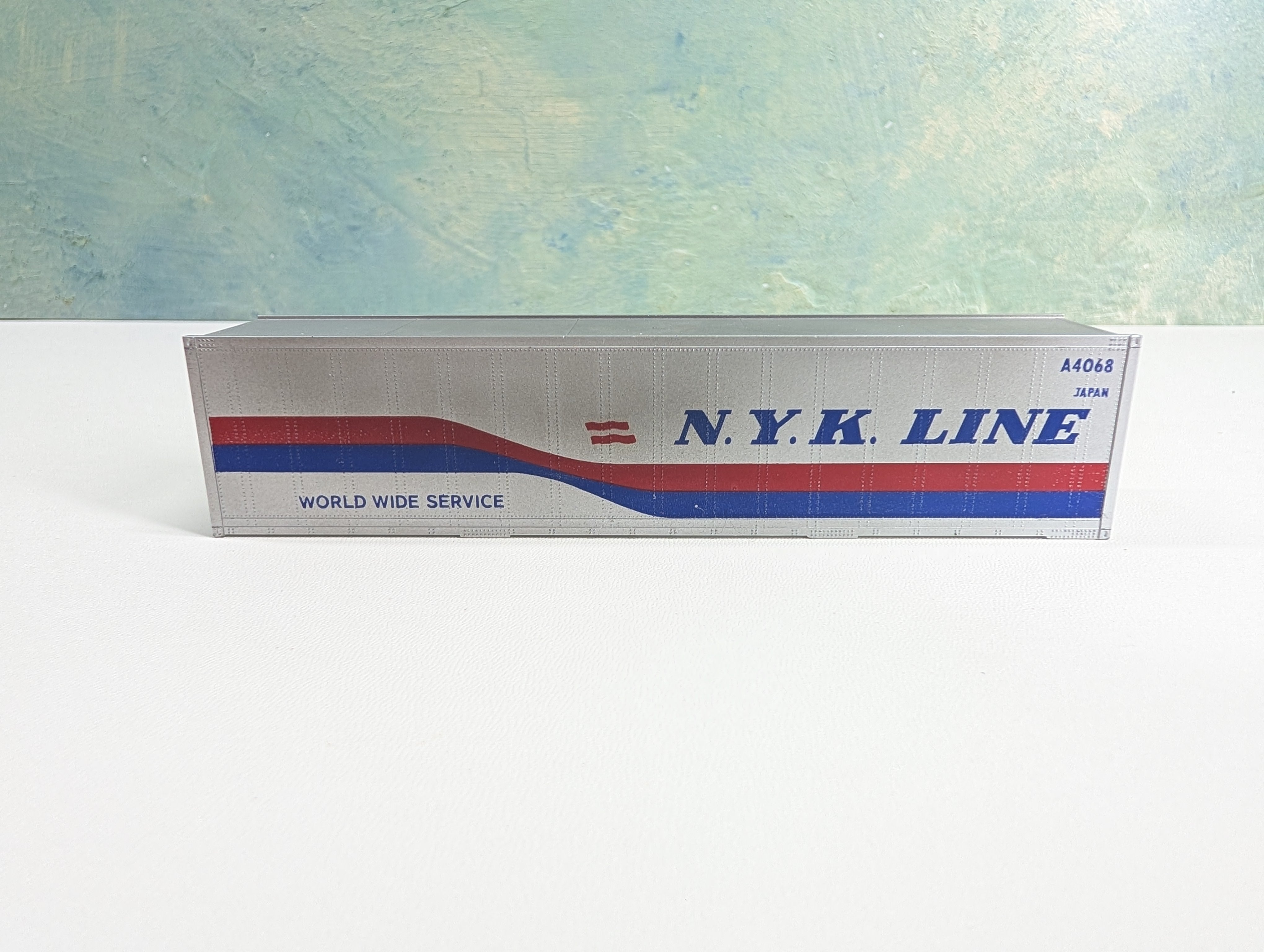 USED HO Scale 40' Container NYK Line A4068