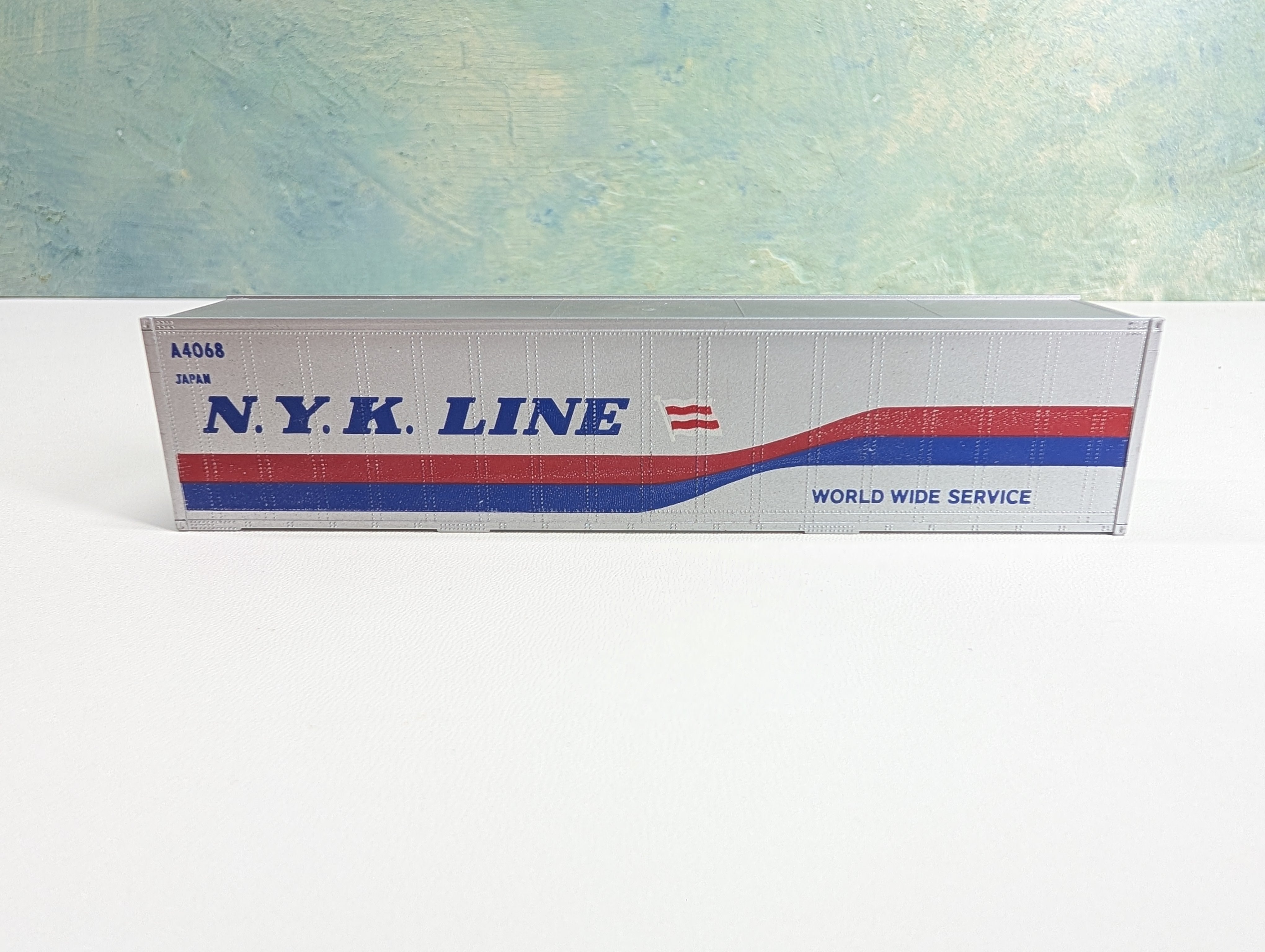 USED HO Scale 40' Container NYK Line A4068