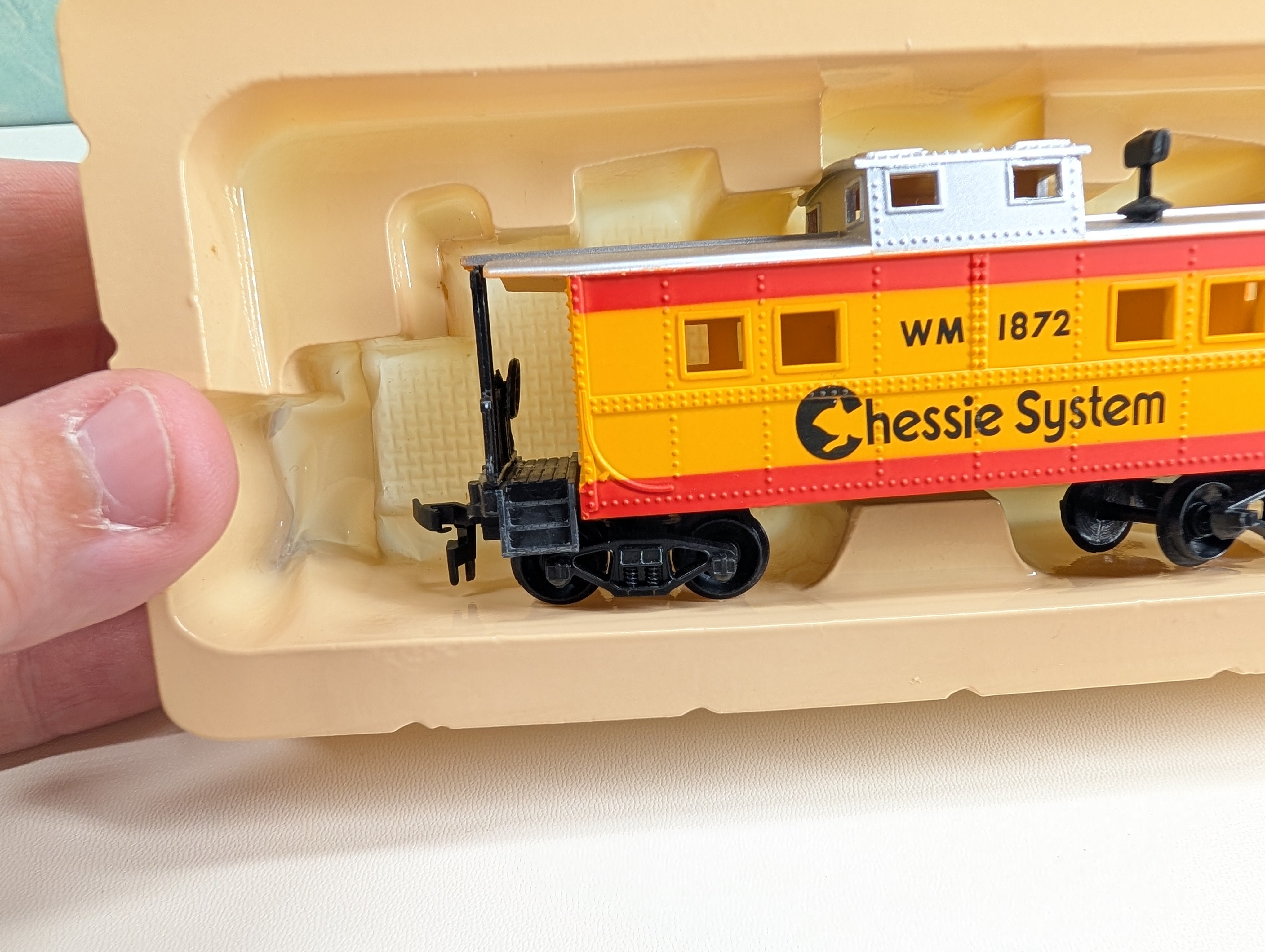 USED Life-Like HO Scale Caboose Chessie System WM