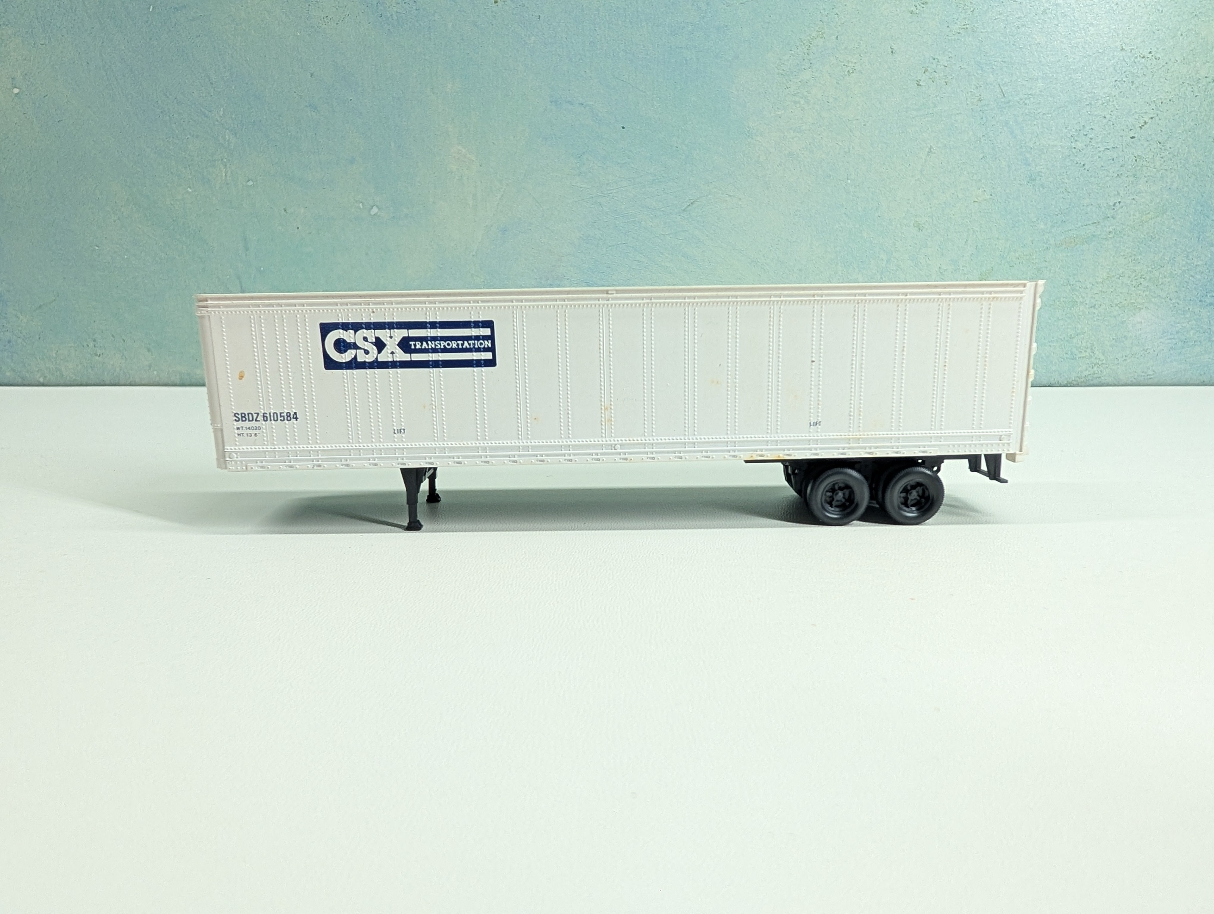 USED HO Scale 45' Trailer CSX SBDZ #610584