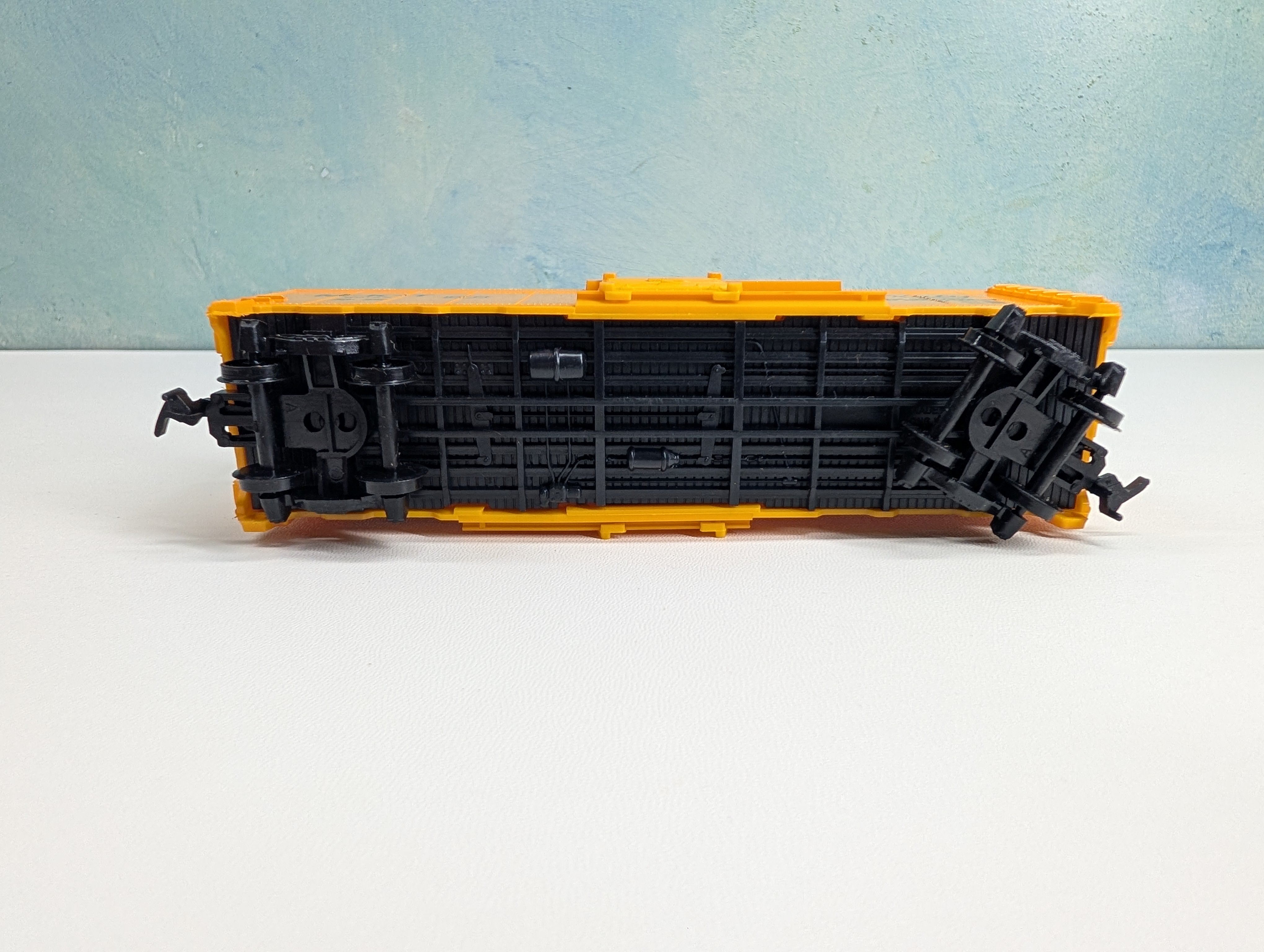 USED HO Scale 40' Box Car MKT #90186 The Katy
