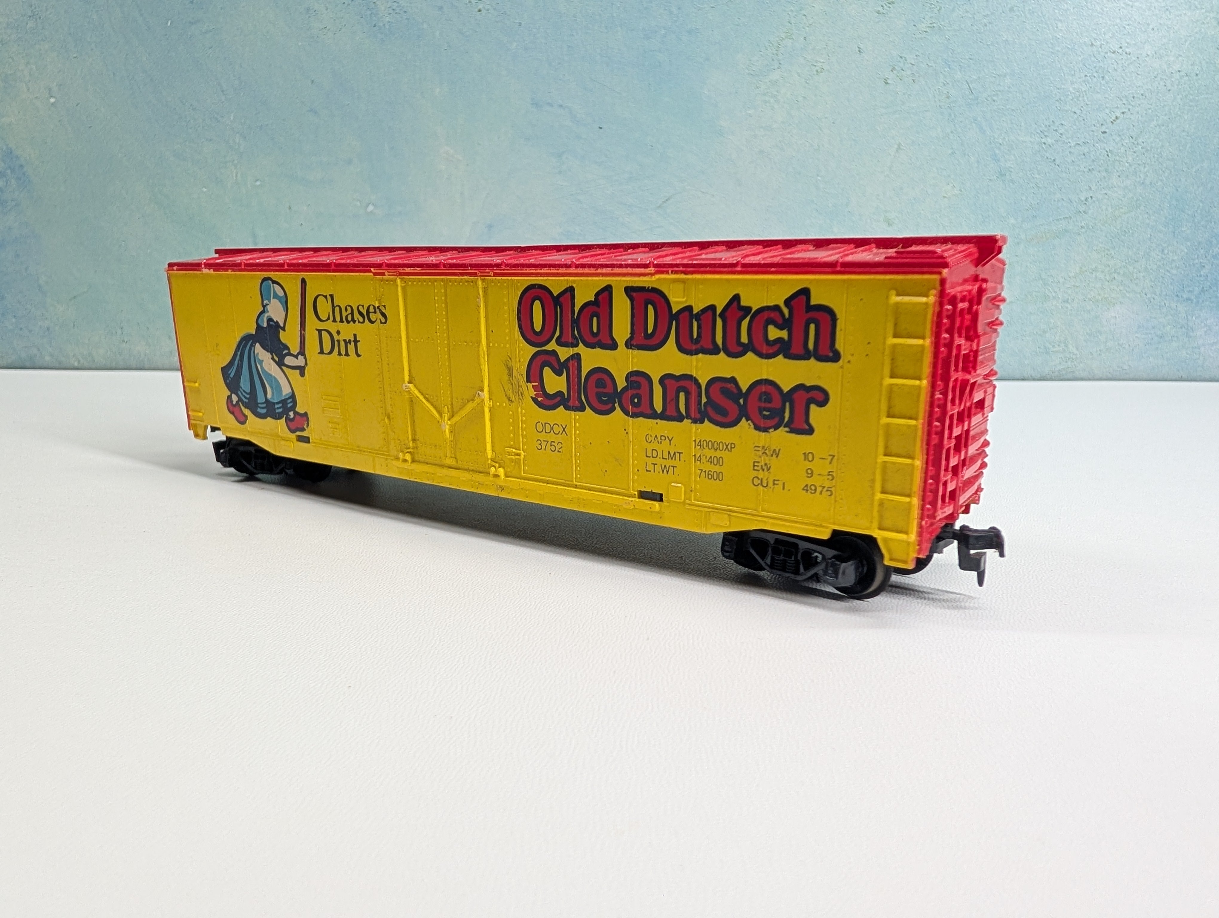 USED Tyco HO Scale 50' Reefer Old Dutch Cleaner ODCX #3752