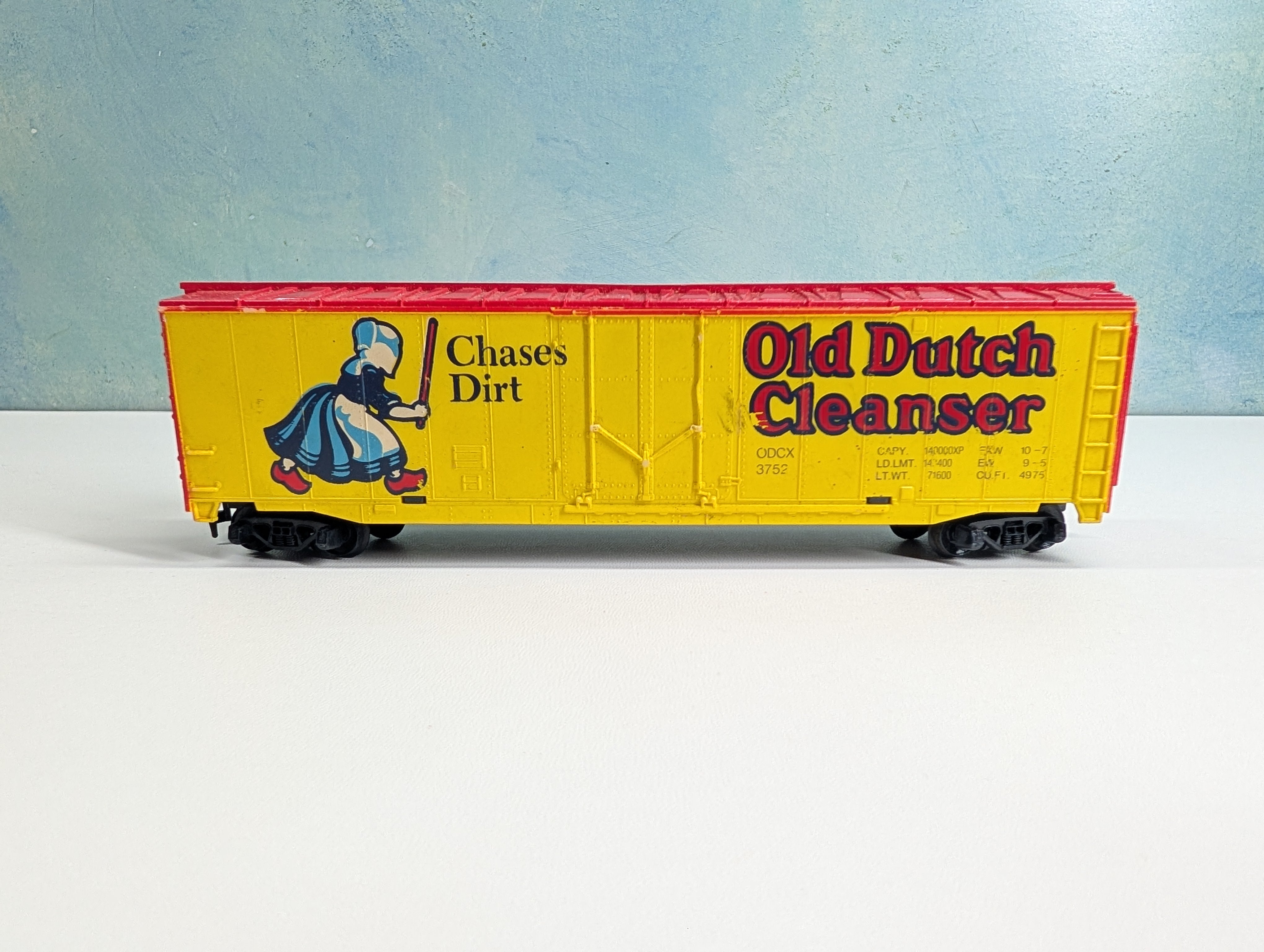 USED Tyco HO Scale 50' Reefer Old Dutch Cleaner ODCX #3752