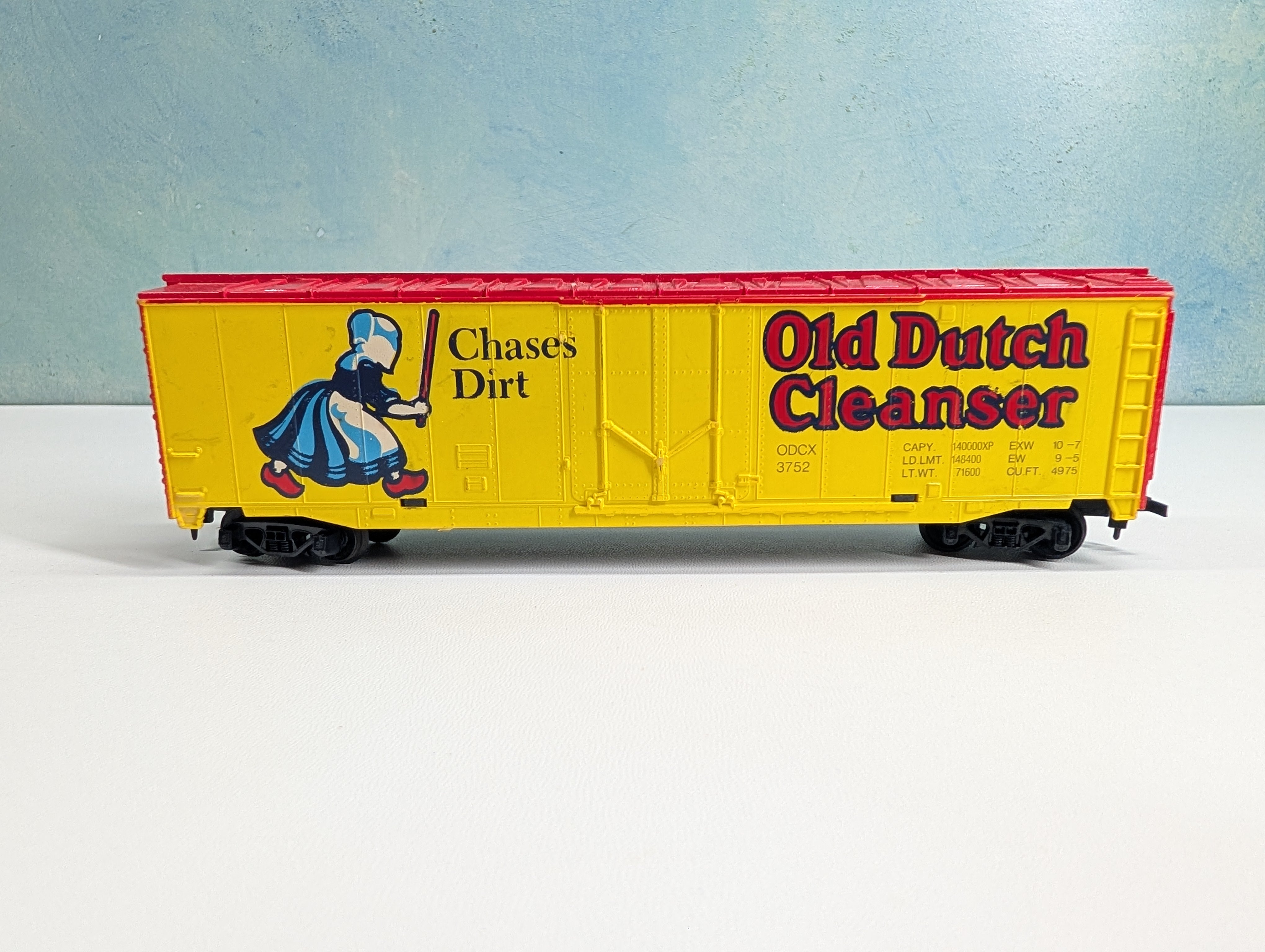USED Tyco HO Scale 50' Reefer Old Dutch Cleaner ODCX #3752