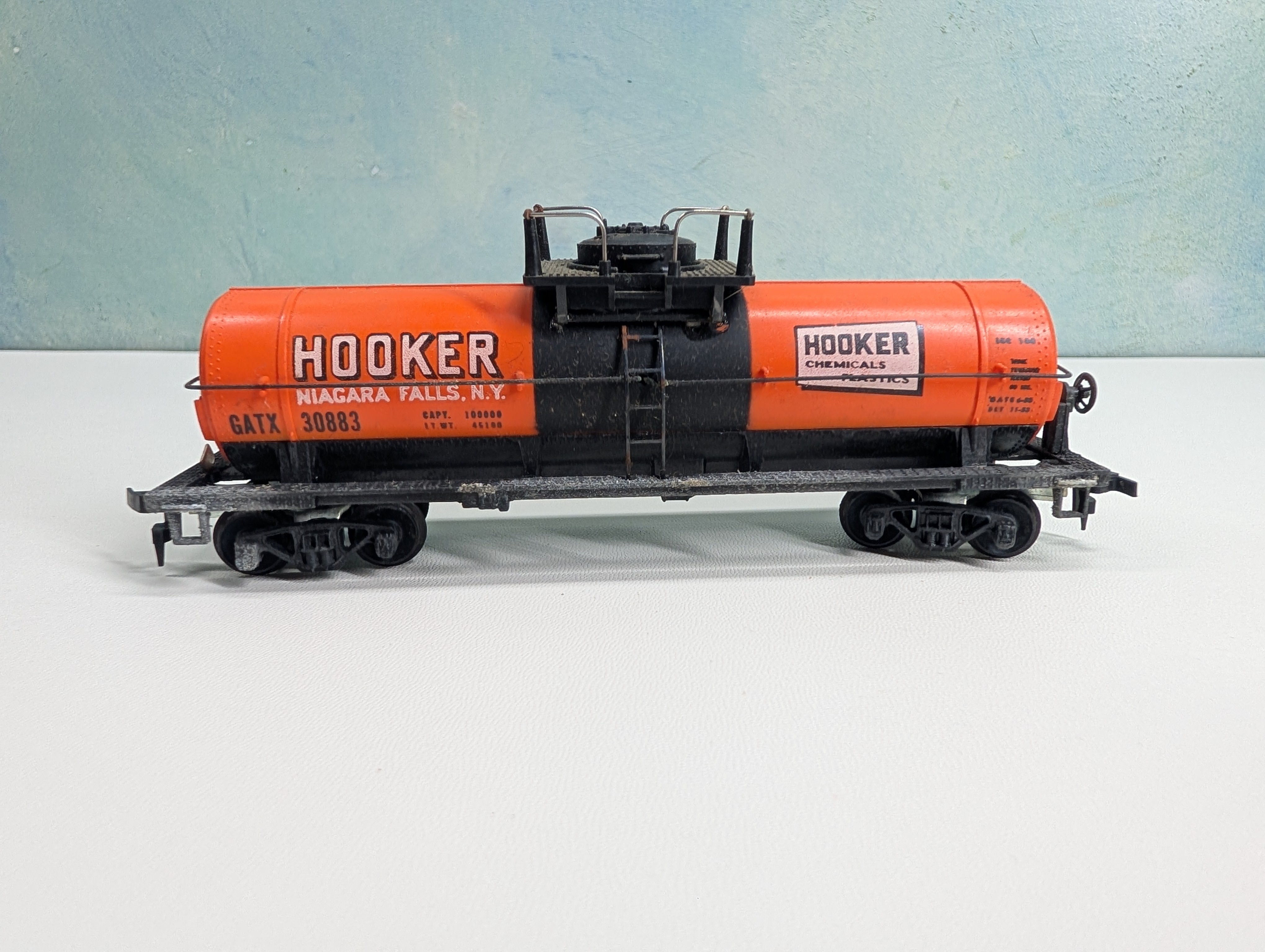 USED Mantua HO Scale Tank Car Hooker Chemical GATX #30883