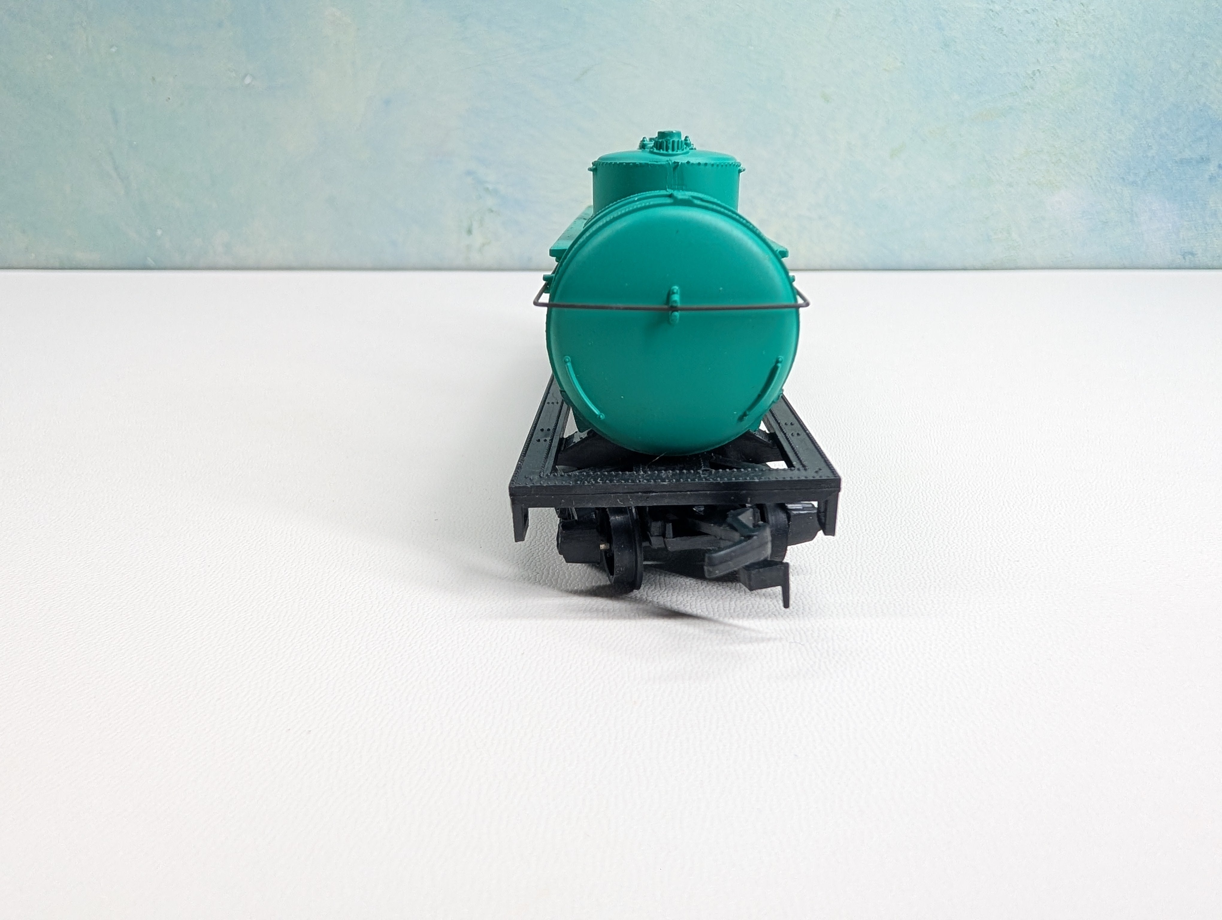 USED HO Scale Triple Dome Tank Car Ethyl Corporation EBAX #3084