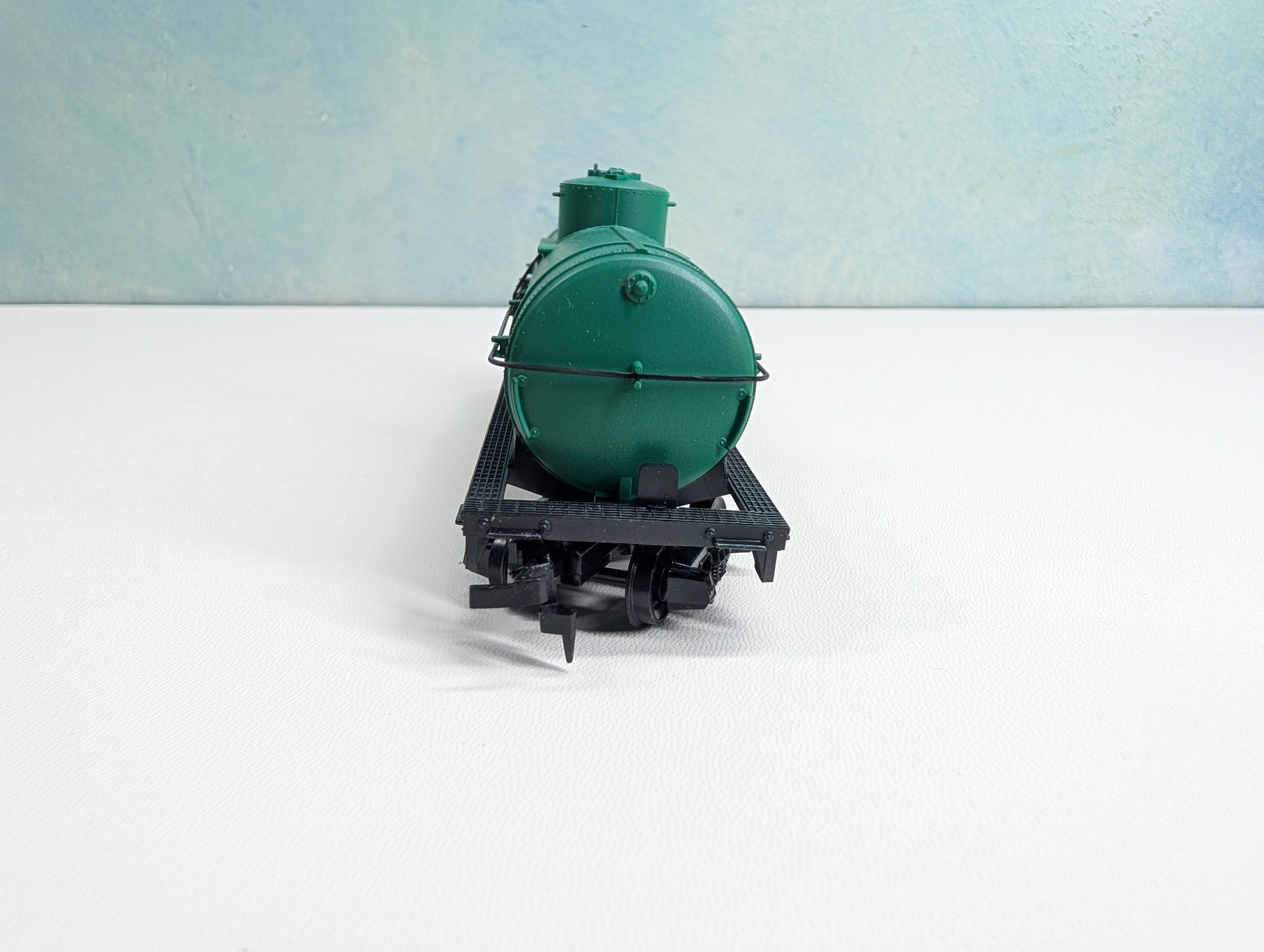 USED HO Scale Single Dome Tank Car Cities Service