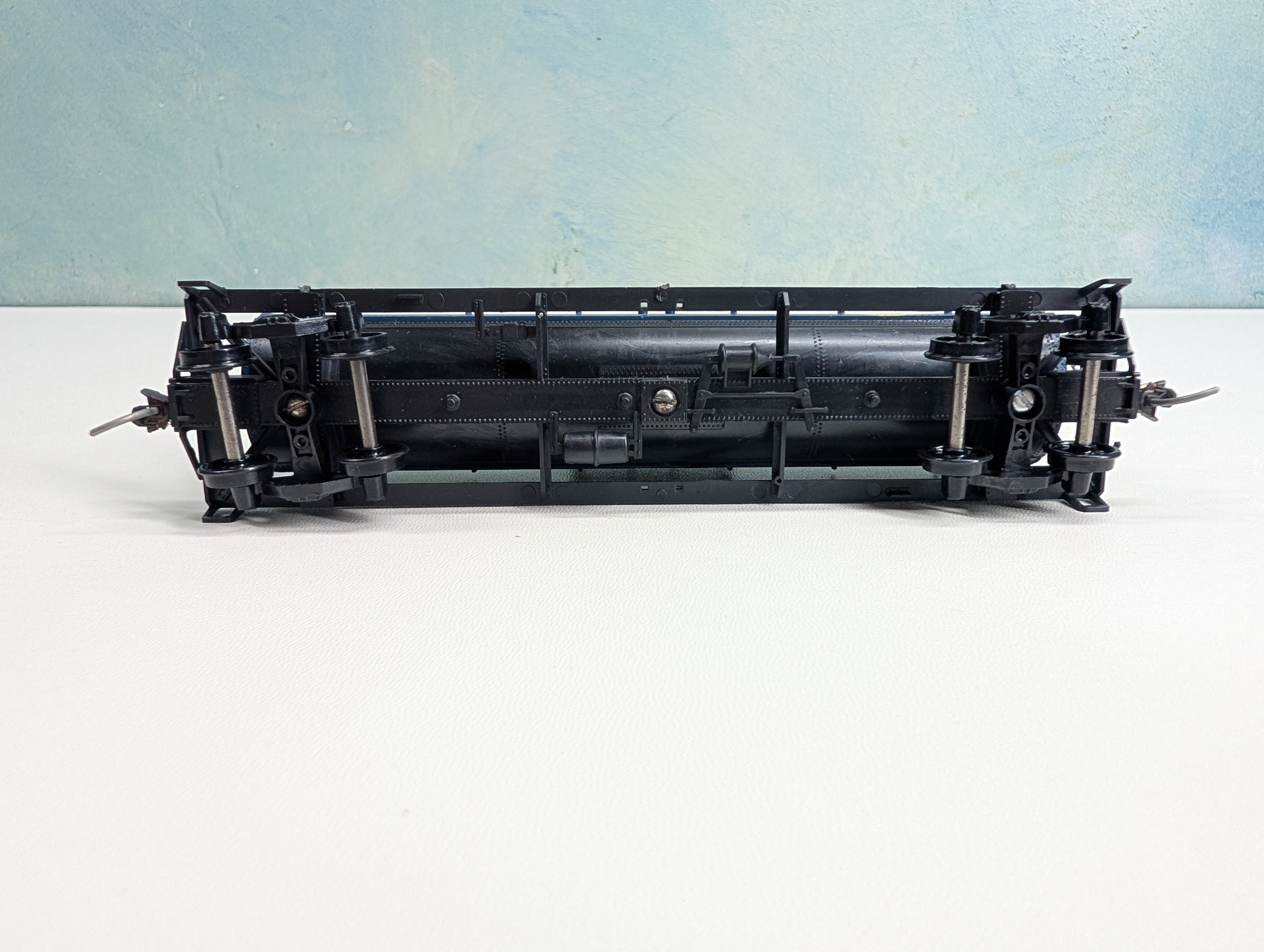 USED Athearn HO Scale Tank Car DOW #X-38370