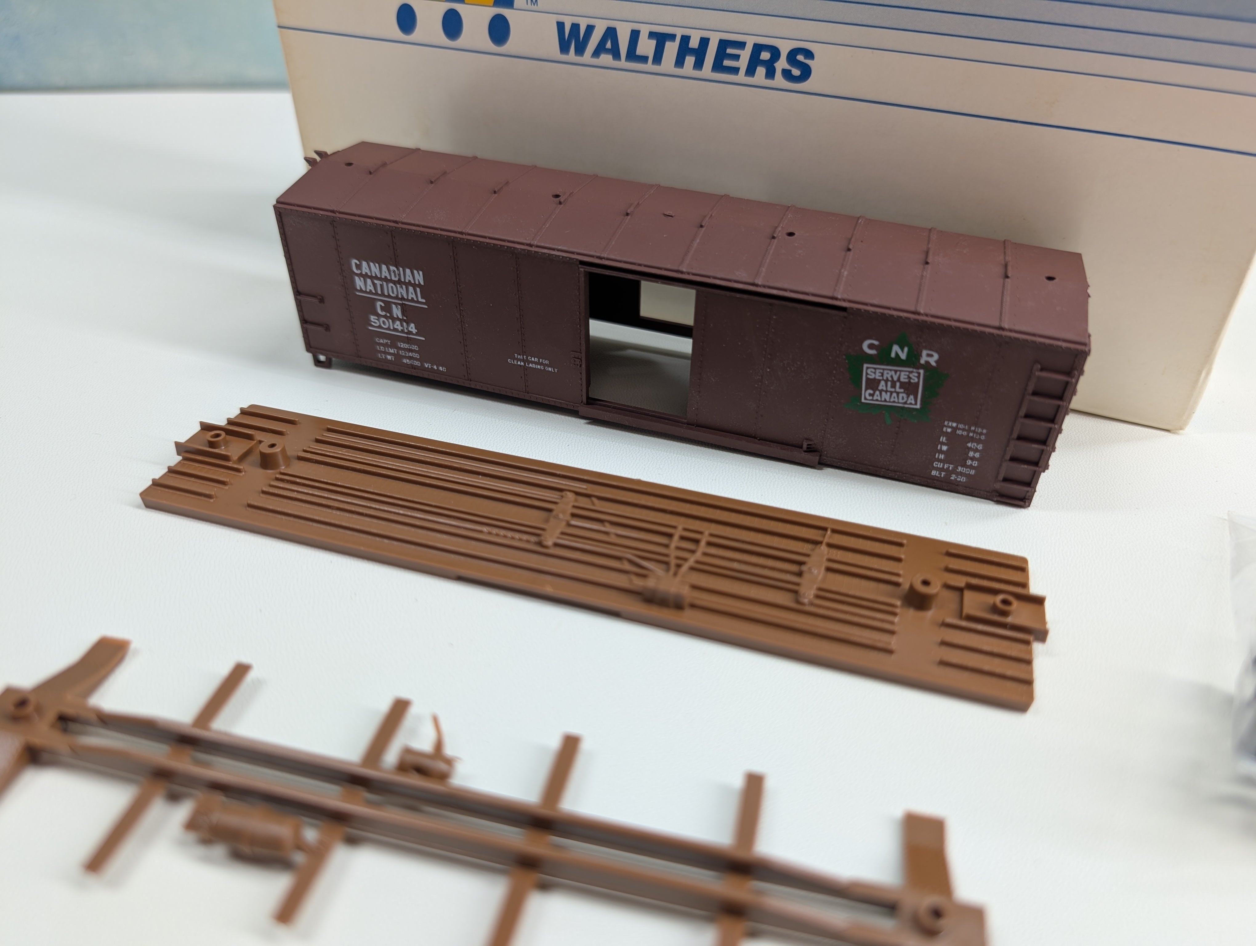 USED Walthers 932-3113 HO Scale 40' Steel Box Car Canadian National CN #501414 KIT