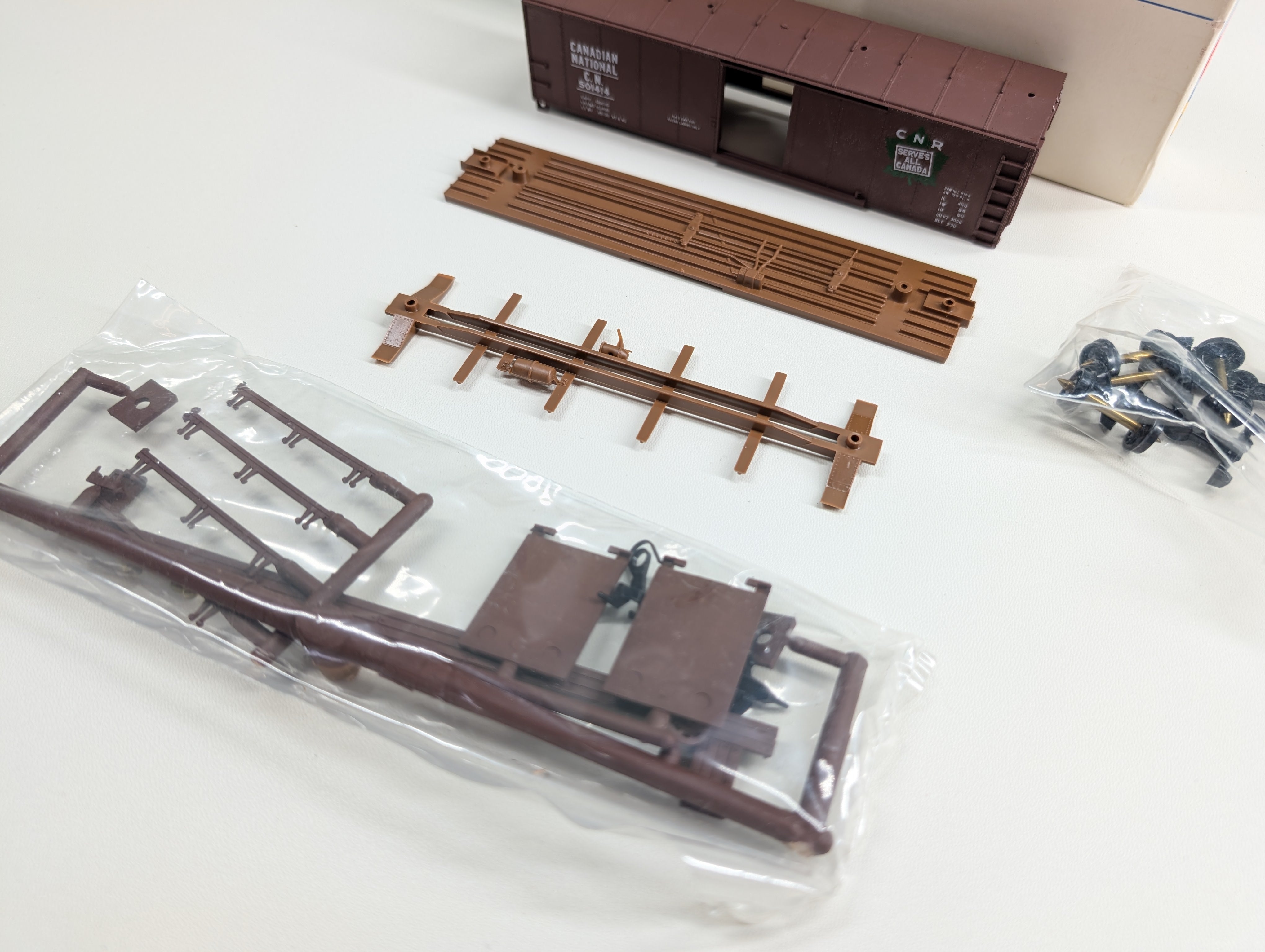 USED Walthers 932-3113 HO Scale 40' Steel Box Car Canadian National CN #501414 KIT